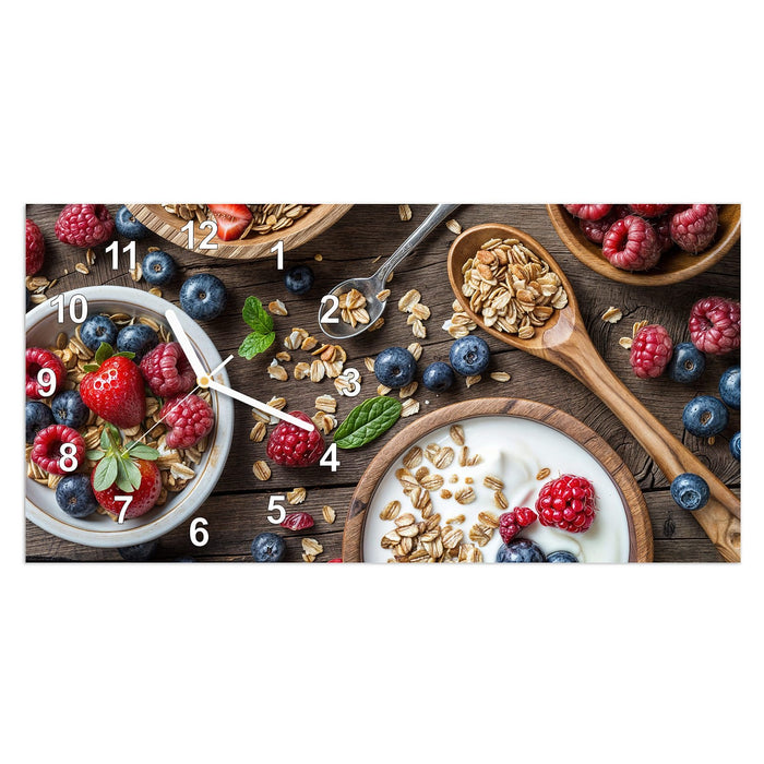 Wanduhr Beeriges Müsli aus Glas – Querformat 60 × 30 cm mit Ziffernblatt Modern
