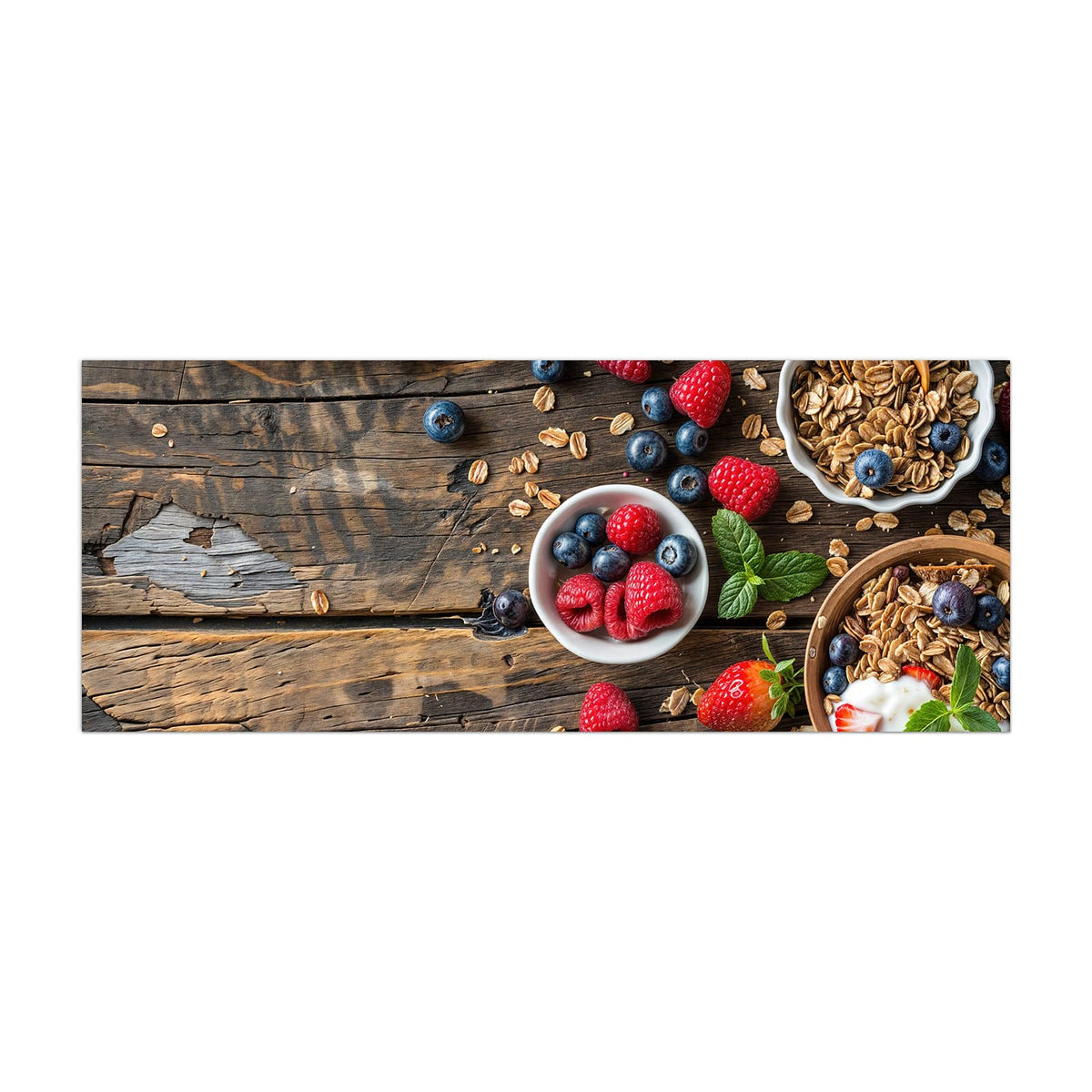 Küchenrückwand aus Glas Müsli und Joghurt im Hochformat, Motiv bildfüllend von vorn