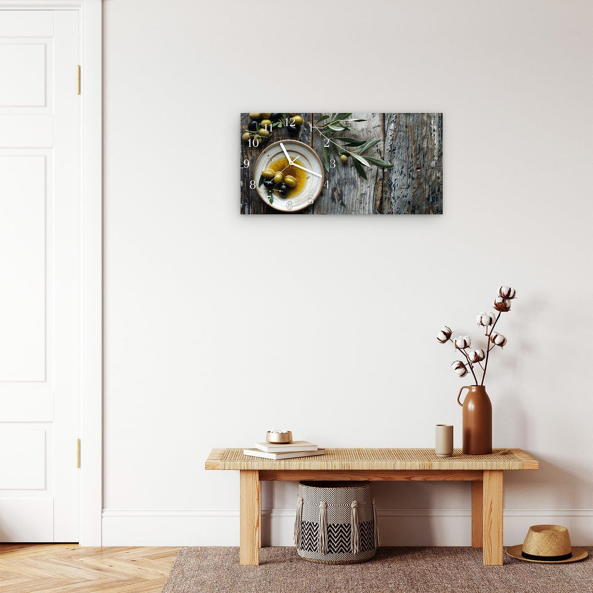 Moderne Wanduhr aus Glas mit Farbtiefe – Wanduhr Oliven auf Teller aus Glas – Querformat 60 × 30 cm