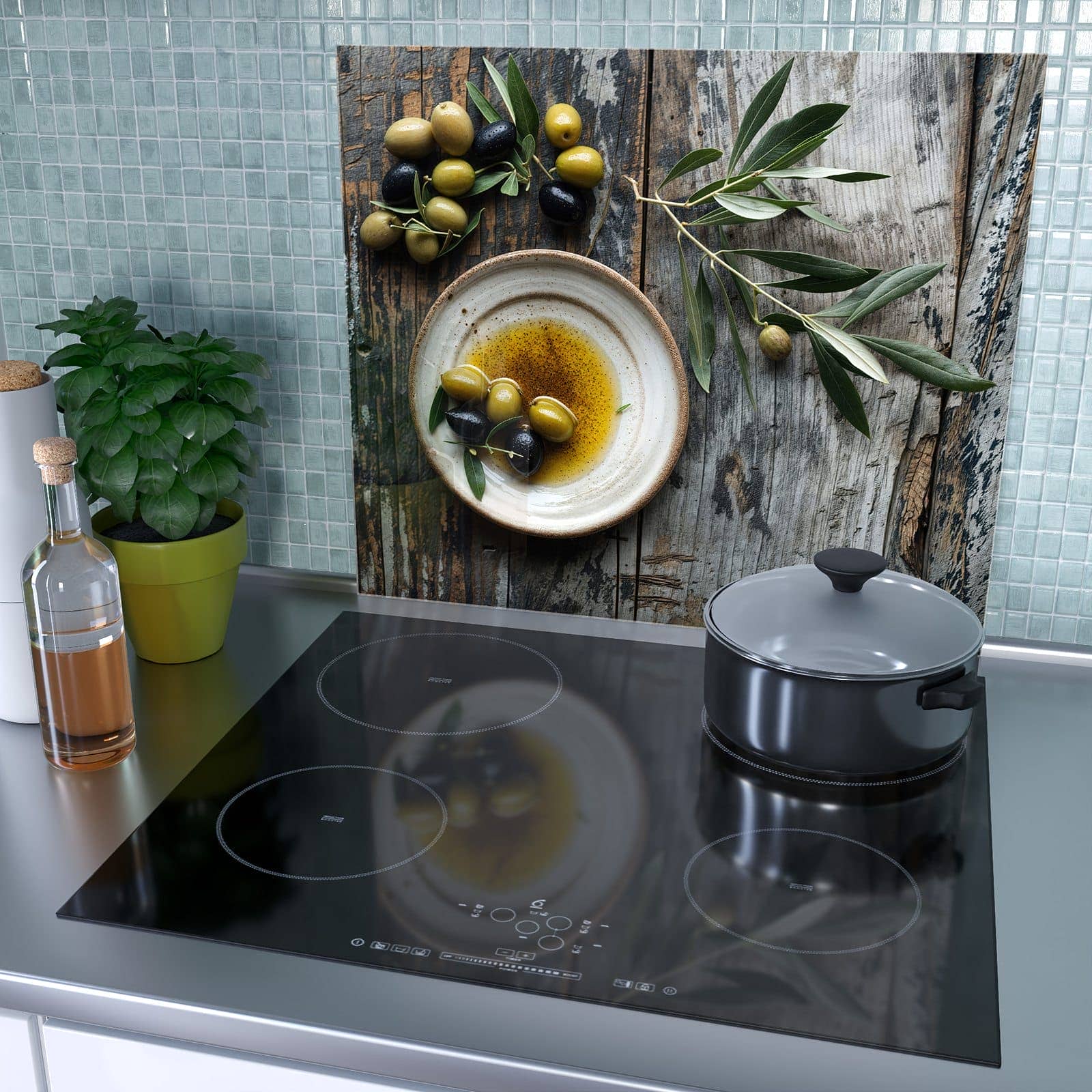 1-teilige Herdabdeckplatte mit Oliven auf Teller-Motiv als Spritzschutz hinter dem Kochfeld