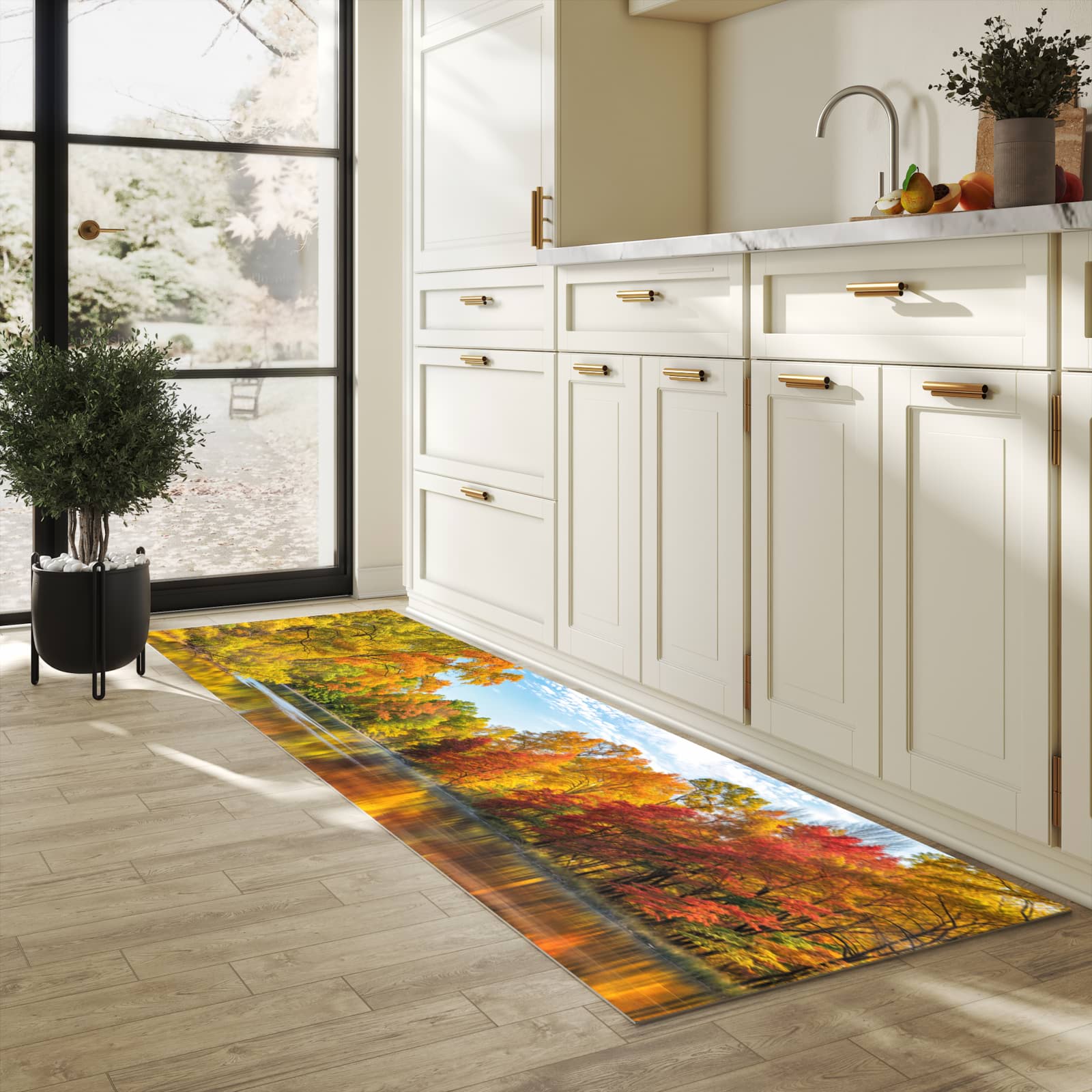 Bodenschonender Küchenteppich mit Motiv Herbstlicher See in heller Küche