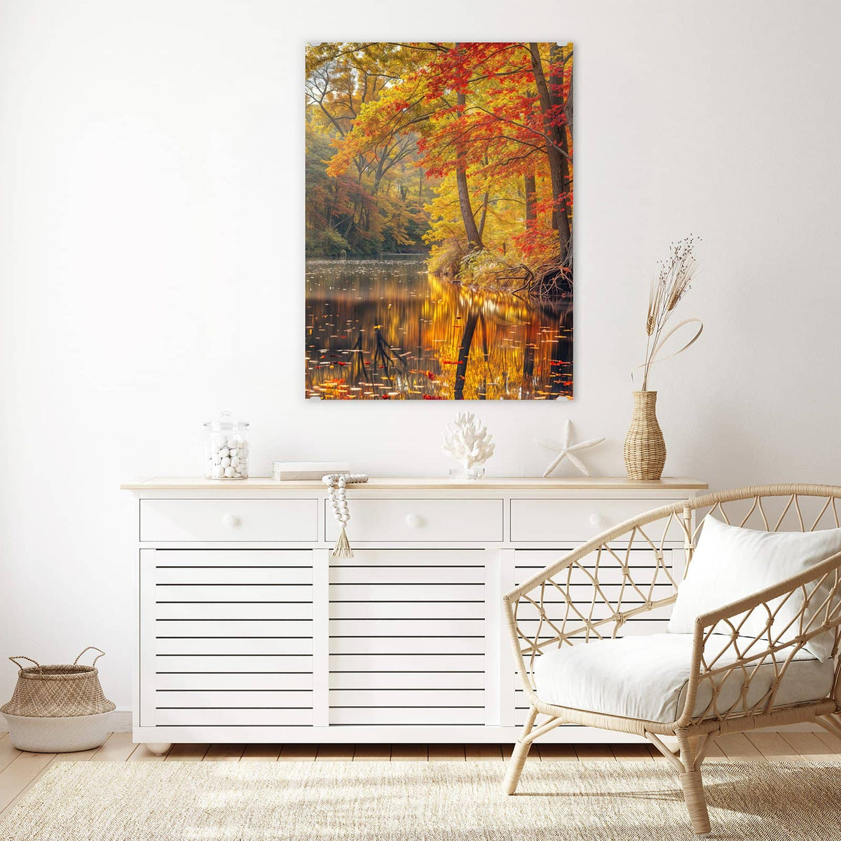 Aufhängung liegt bei – Motiv später wechselbar – Wandbild - Herbstfarben am Seeufer - Hochformat