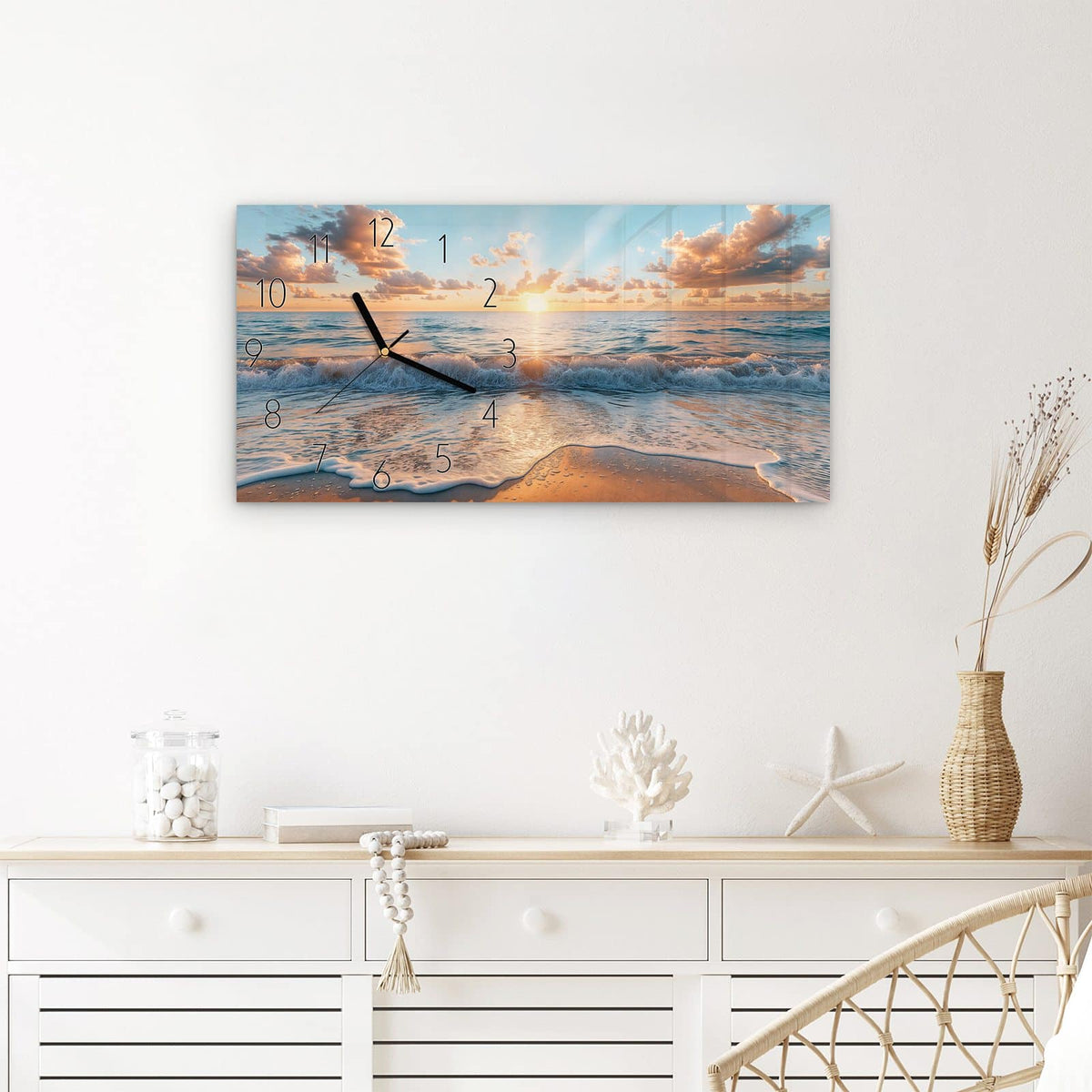Wanduhr Strand Sonnenuntergang aus Glas – Querformat 60 × 30 cm – Goldene Sonne über schäumender Brandung