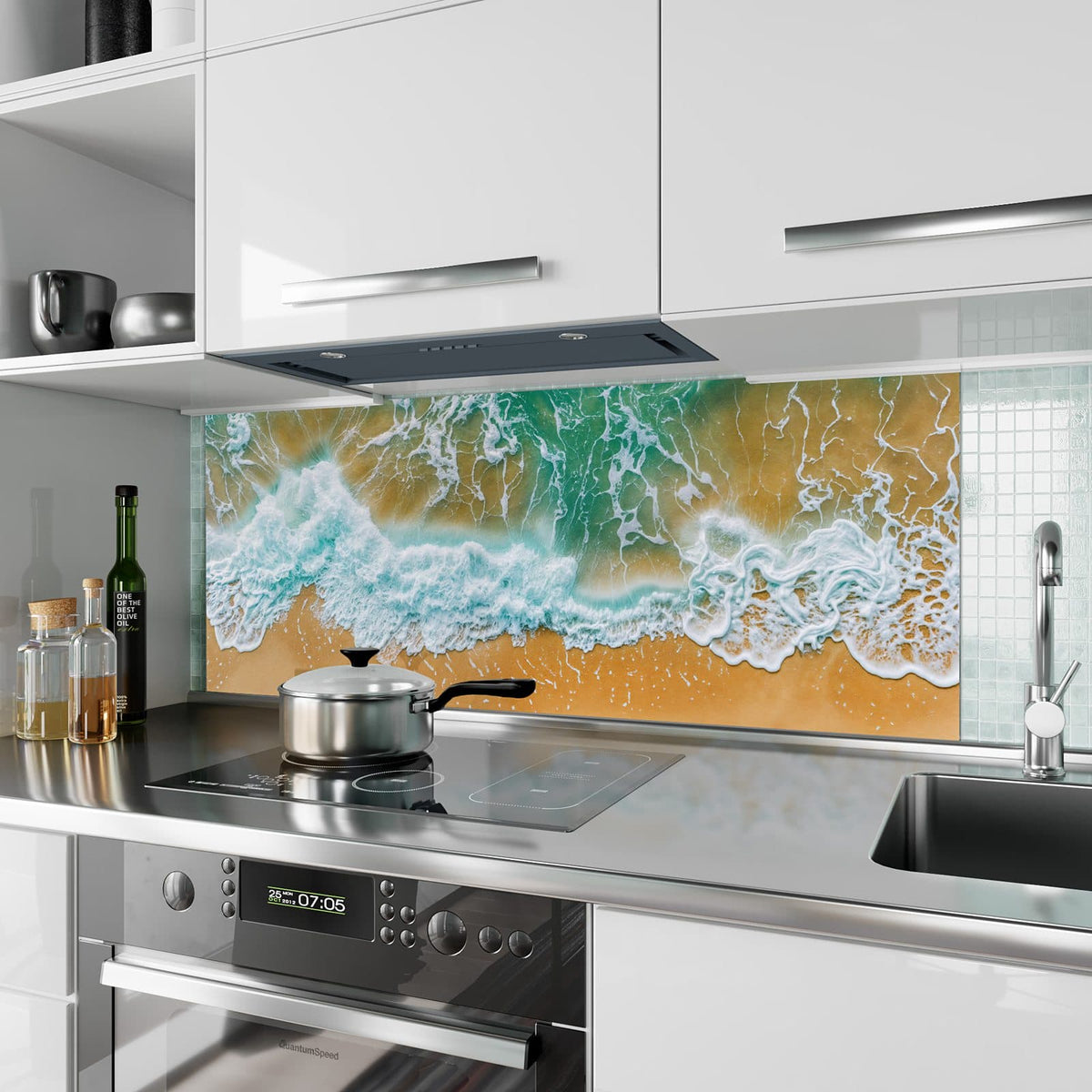 Küchenrückwand aus Glas Smaragdgrüne Brandung im Hochformat als Spritzschutz hinter dem Kochfeld, über dem Fliesenspiegel montiert