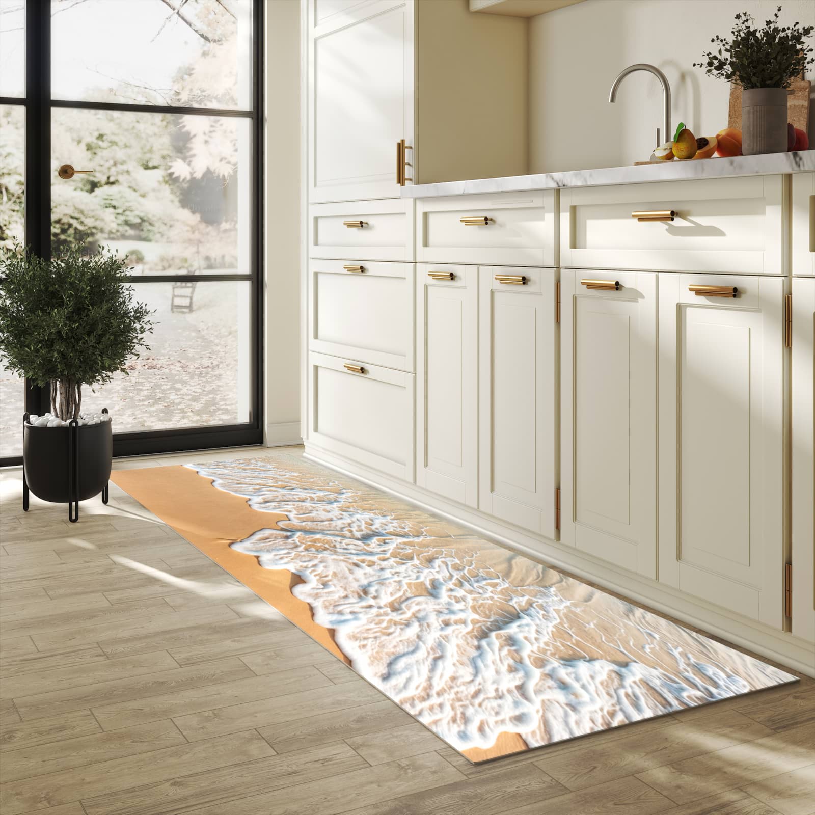 Komfortabler Küchenläufer mit Motiv Wellen am Strand in heller Küche für angenehmes Stehen