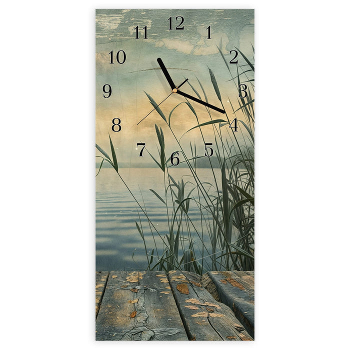 Wanduhr Seeufer Abendstimmung aus Glas – Hochformat 30 × 60 cm mit Ziffernblatt Klassisch