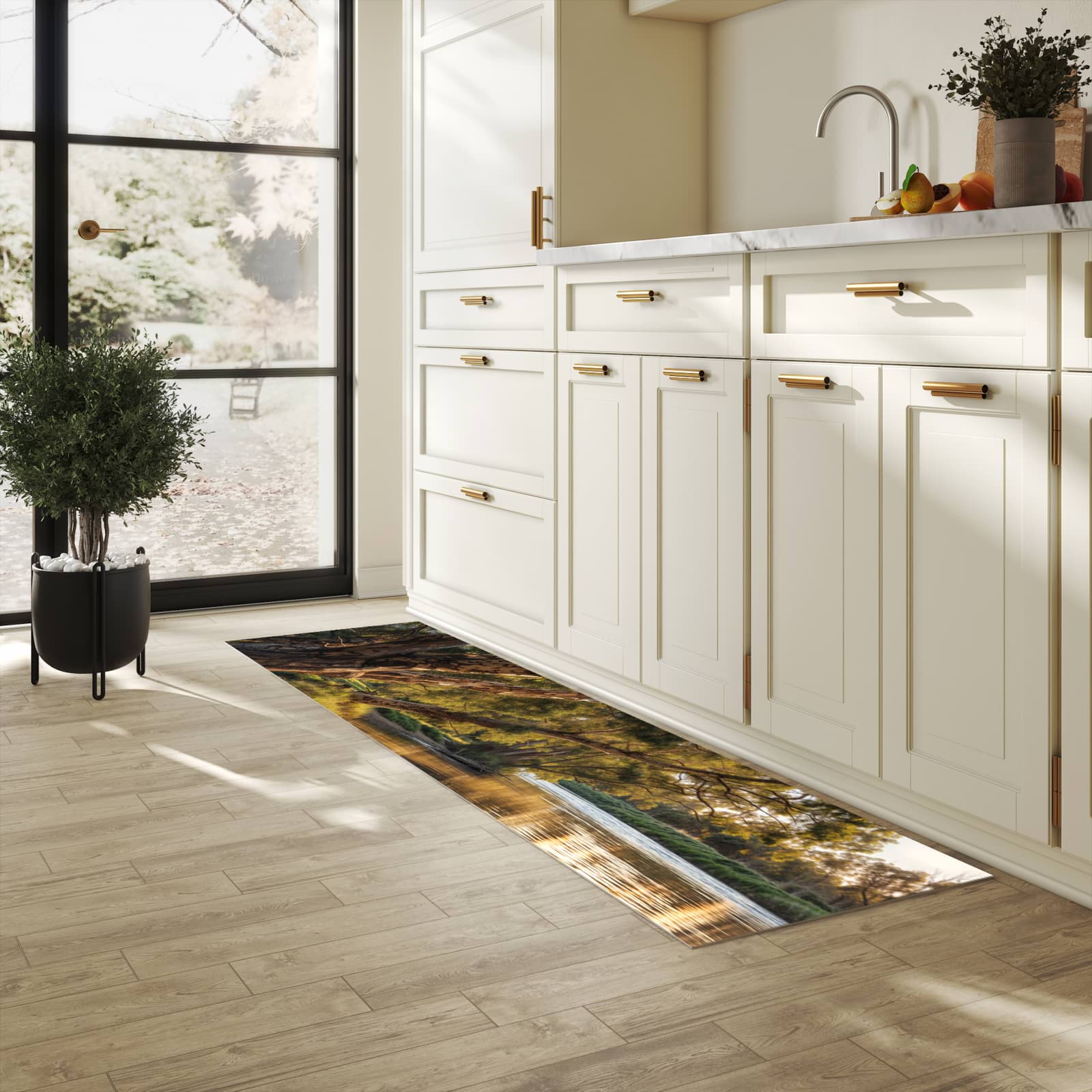 Abriebfester Küchenläufer mit Motiv Baum am Flussufer in heller Küche