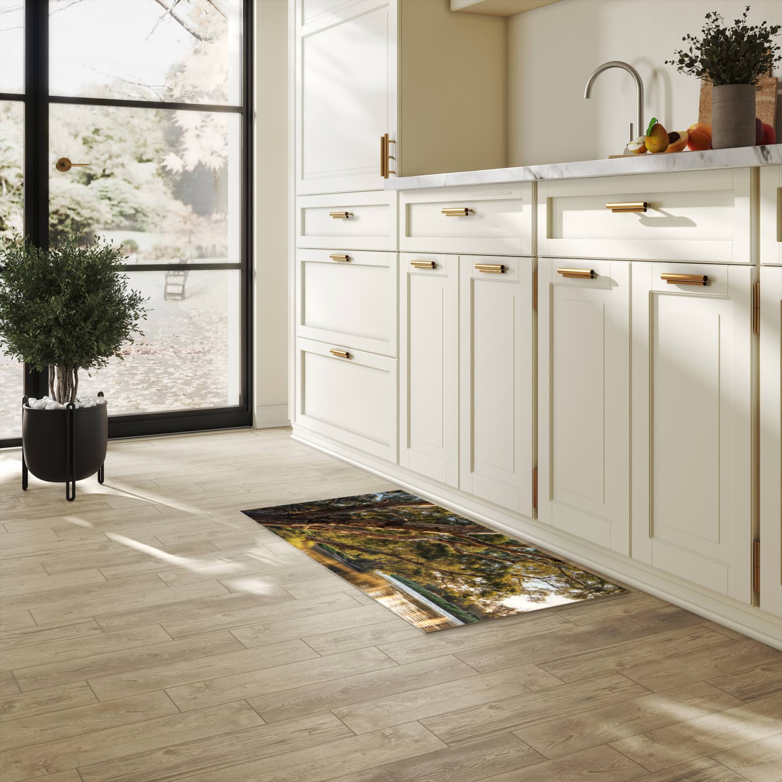 Küchenläufer mit Motiv Baum am Flussufer in heller Küche für sichere Aufbewahrung