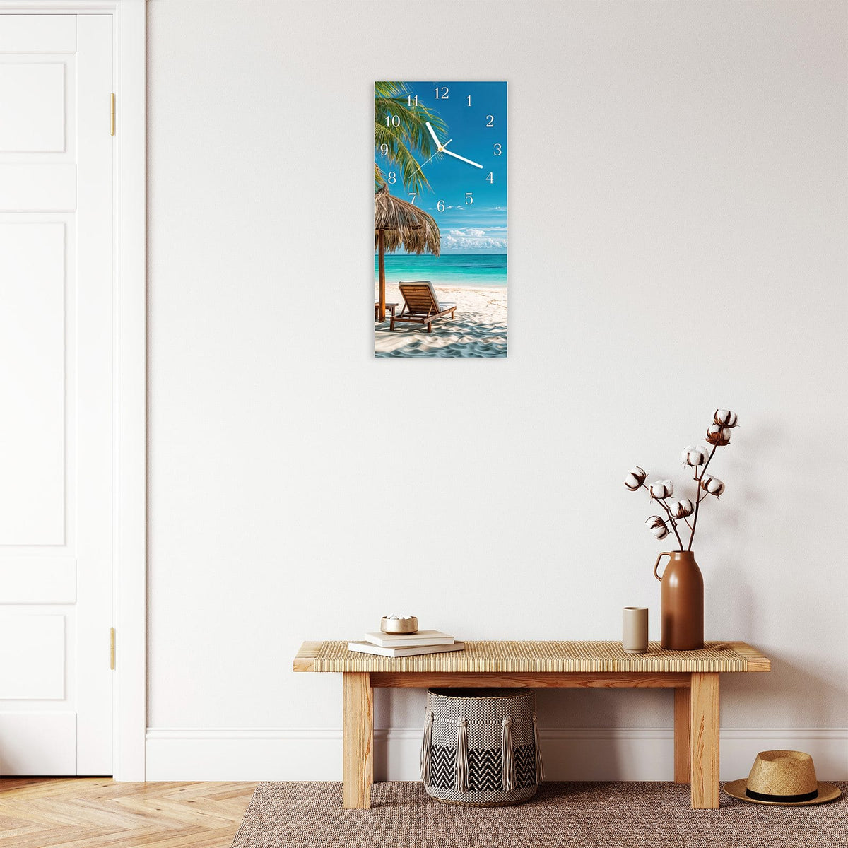 Moderne Wanduhr aus Glas mit Farbtiefe – Wanduhr Strandparadies aus Glas – Hochformat 30 × 60 cm