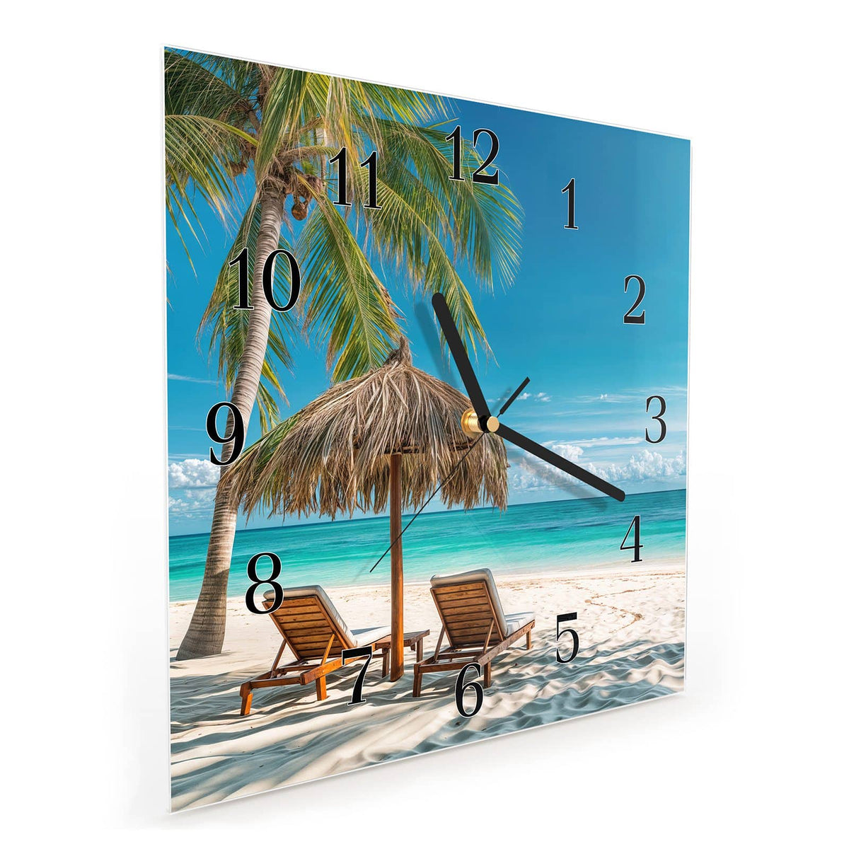 Quadratische Wanduhr aus Glas Liegestühle am Strand schräg von der Seite, 4 mm starkes Glas