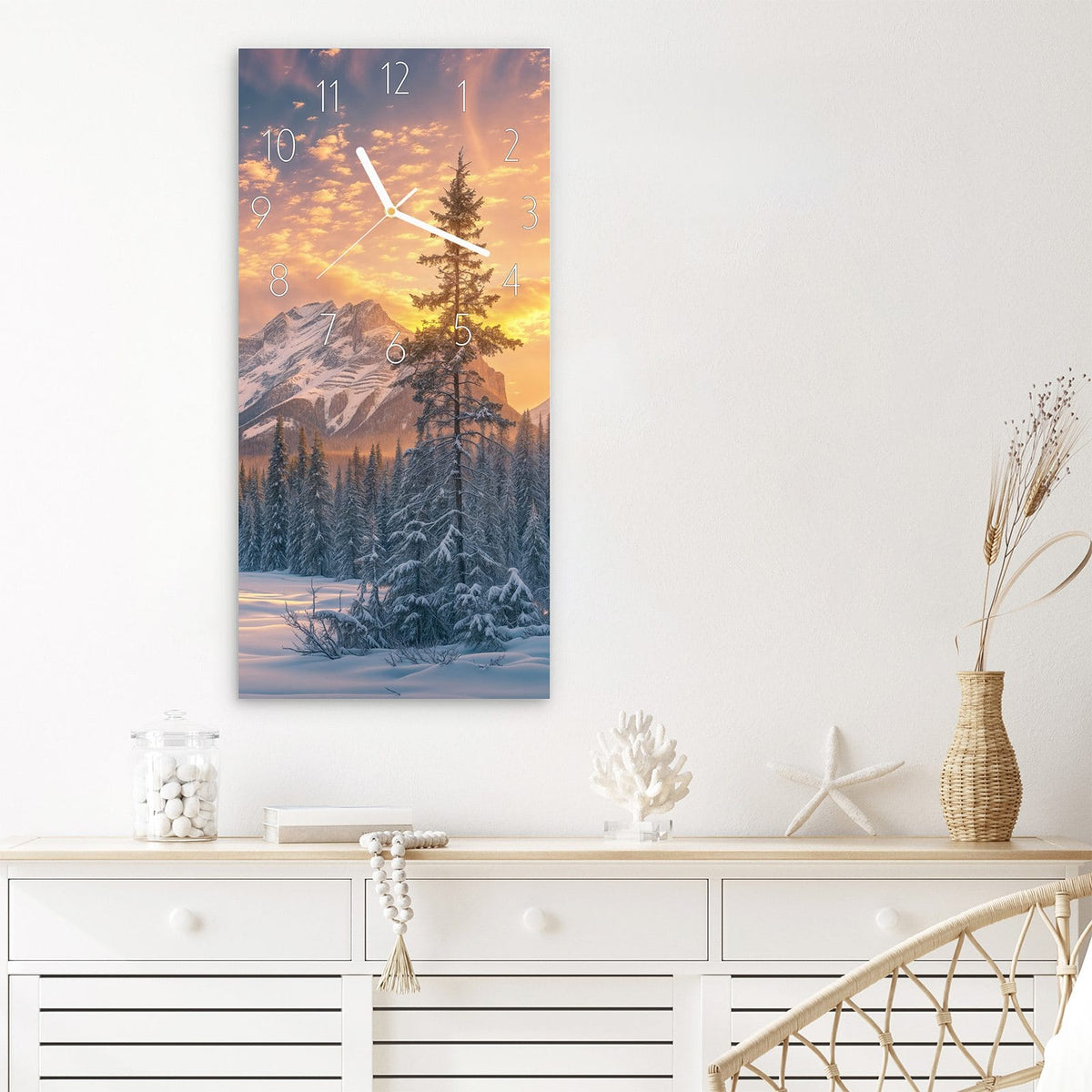 Wanduhr Berglandschaft Winter aus Glas – Verschneite Gipfel im goldenen Abendlicht