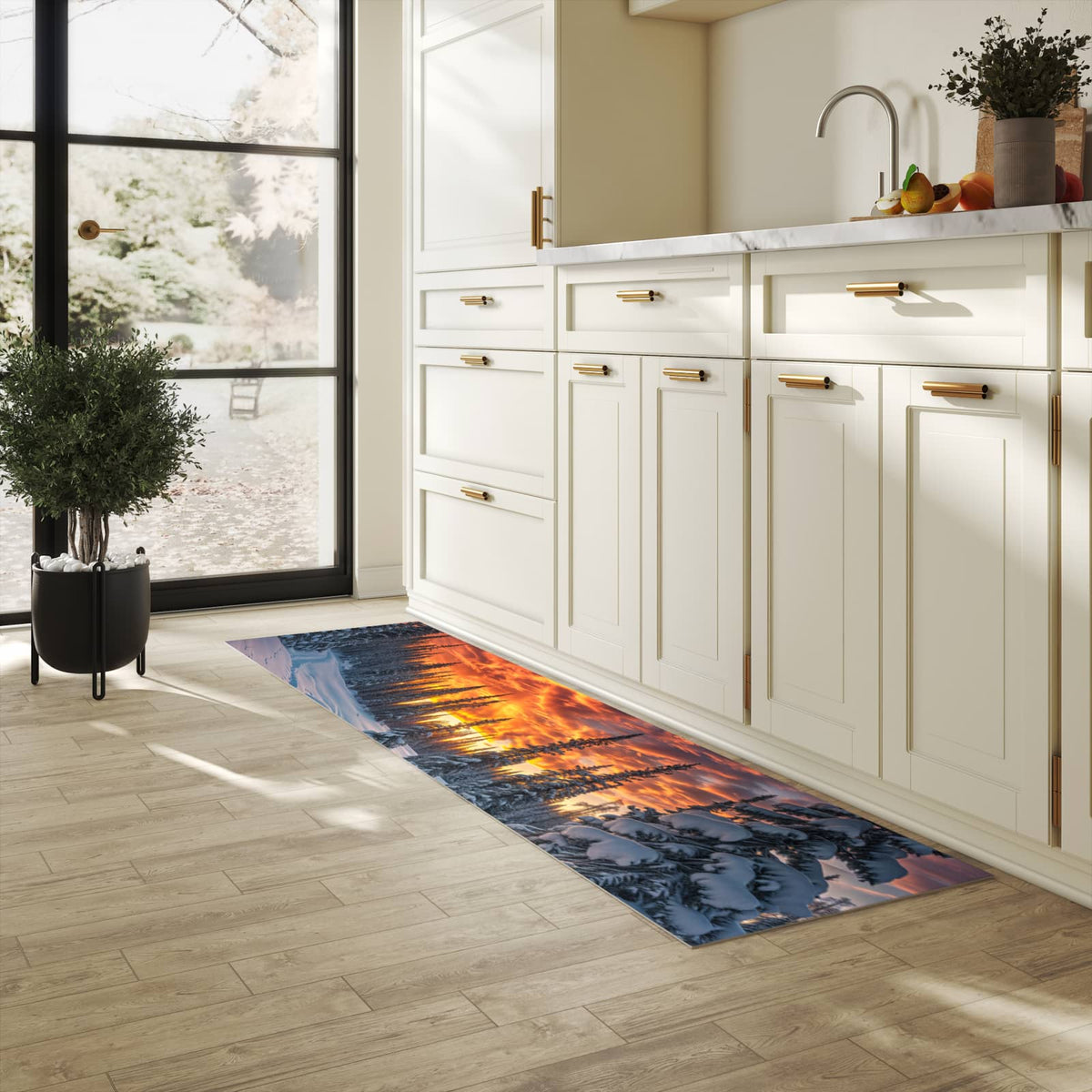 Waschbarer Bodenläufer Teppich mit Motiv Winter Sonnenuntergang in heller Küche