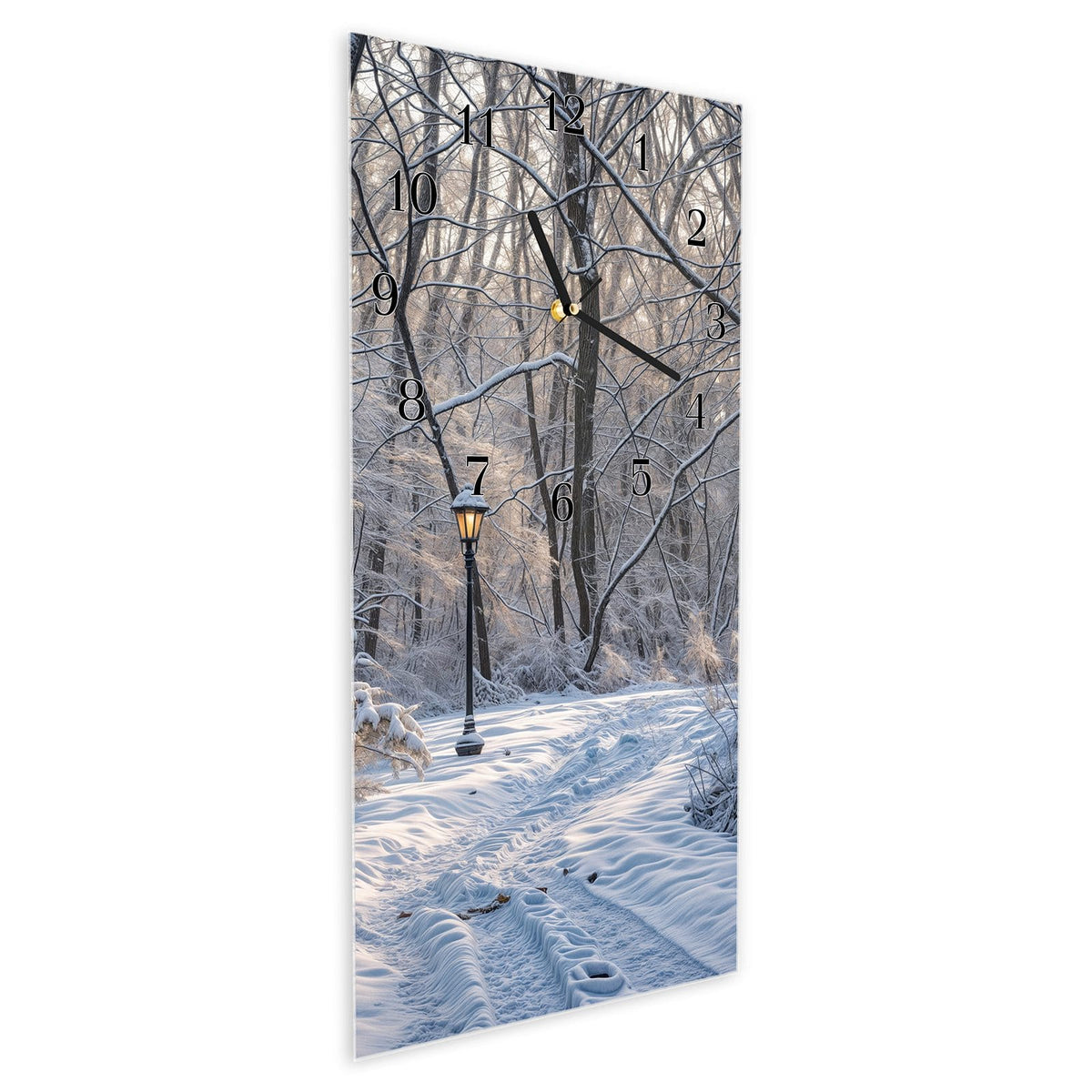 Vormontiert – mit Schwebeeffekt – Wanduhr Verschneiter Waldweg aus Glas – Hochformat 30 × 60 cm