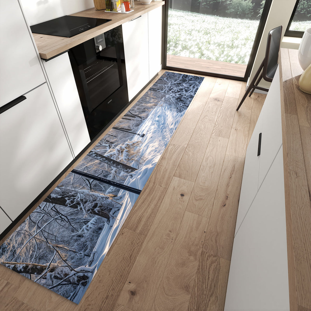 Flacher Küchenläufer mit Motiv Verschneiter Waldweg in moderner Küche