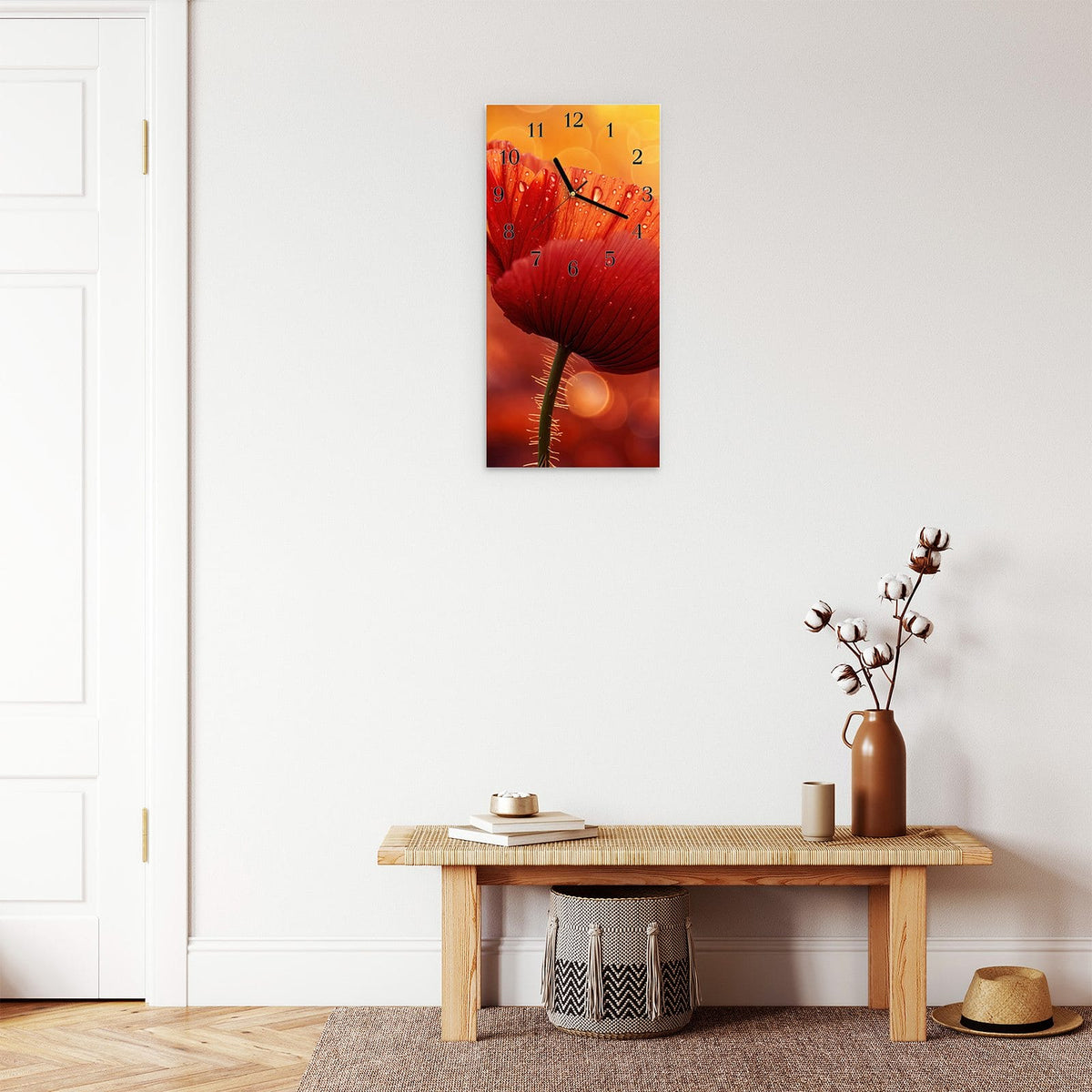 Moderne Wanduhr aus Glas mit Farbtiefe – Wanduhr Roter Blütentropfen aus Glas – Hochformat 30 × 60 cm