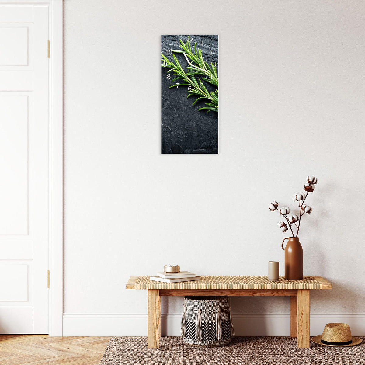 Moderne Wanduhr aus Glas mit Farbtiefe – Wanduhr Rosmarinzweig Slate aus Glas – Hochformat 30 × 60 cm