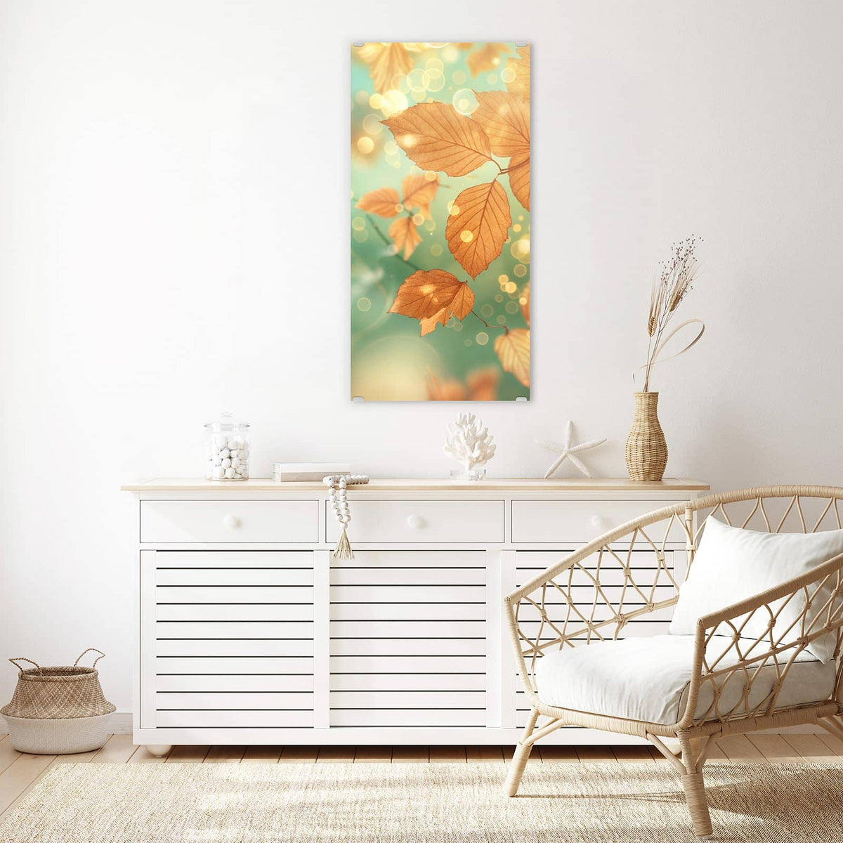 Glasbild Blätter vor Türkis an der Wand – goldbraune Herbstblätter vor mintgrün-türkisem Bokeh