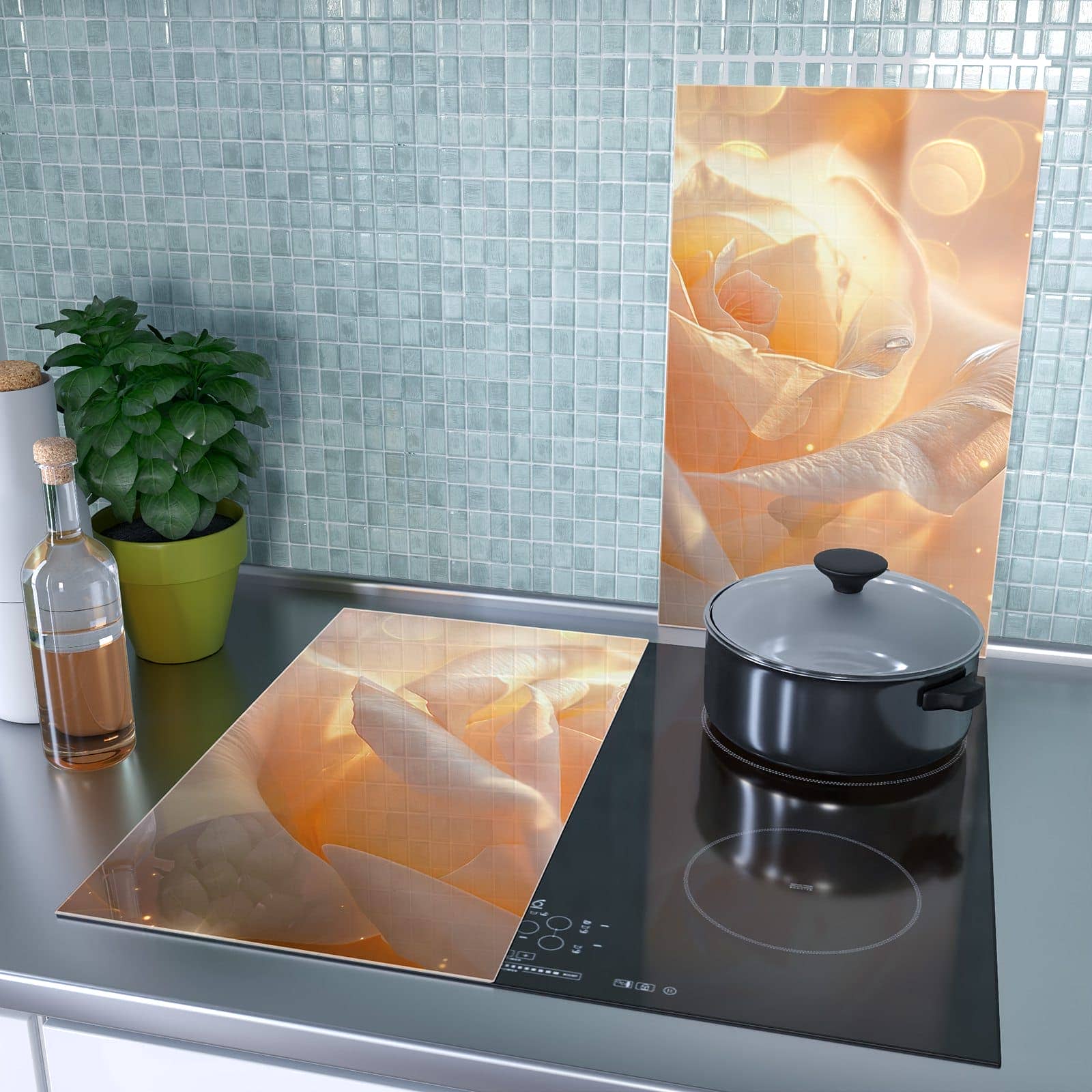 2-teilige Abdeckung für Herdplatten mit Leuchtende Blüte-Motiv als Spritzschutz hinter dem Kochfeld