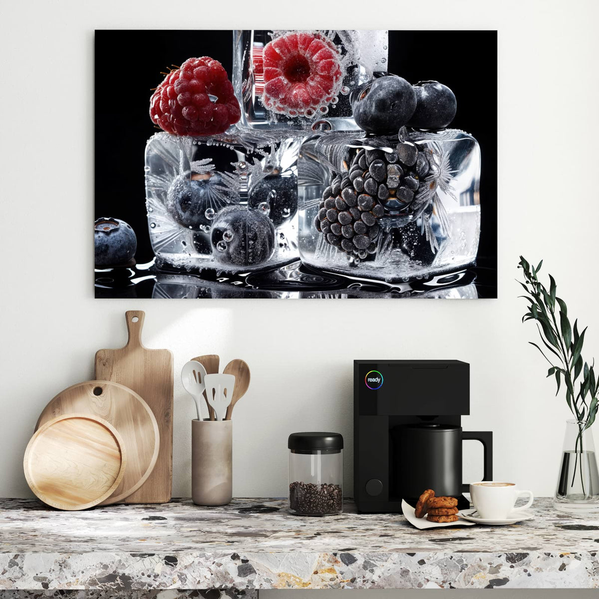 Metall Magnettafel - Beeren auf Schwarz – Beeren in Eiswürfeln auf Schwarz