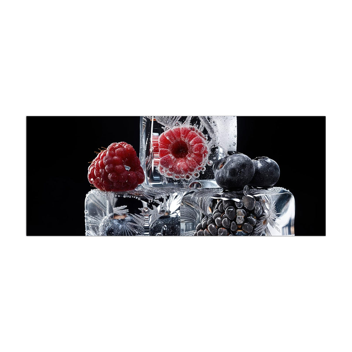 Küchenrückwand aus Glas Beeren auf Schwarz im Hochformat, Motiv bildfüllend von vorn