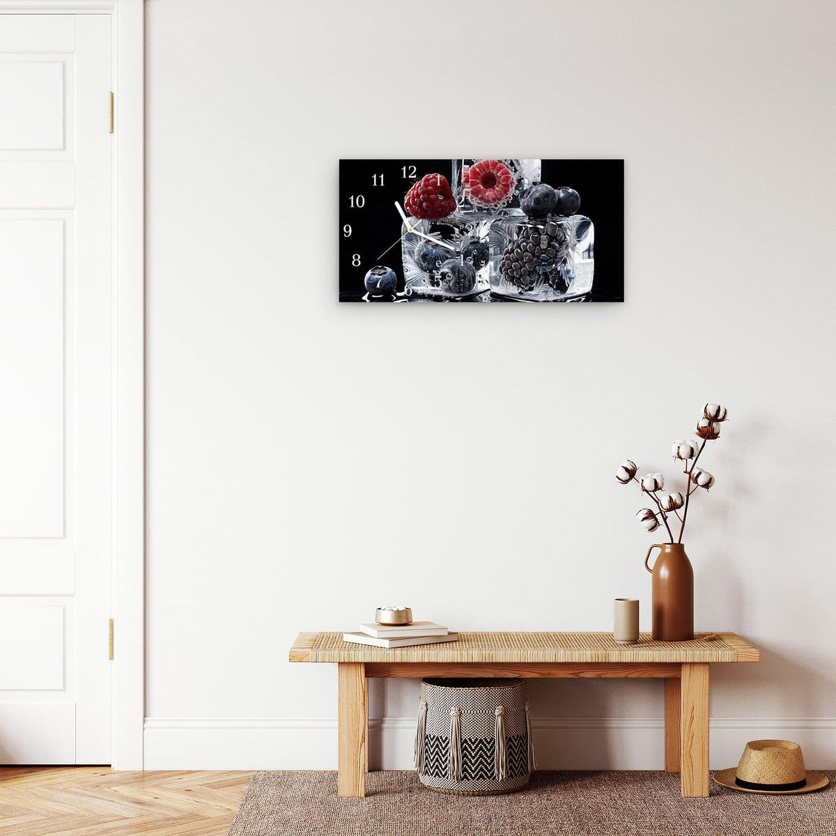 Moderne Wanduhr aus Glas mit Farbtiefe – Wanduhr Gefrorene Früchte aus Glas – Querformat 60 × 30 cm