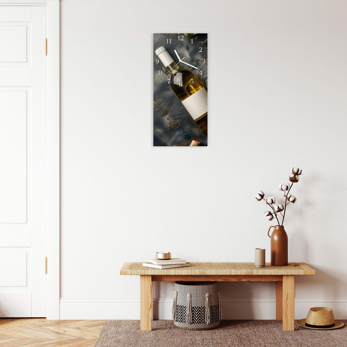 Moderne Wanduhr aus Glas mit Farbtiefe – Wanduhr Weintrauben mit Wein aus Glas – Hochformat 30 × 60 cm