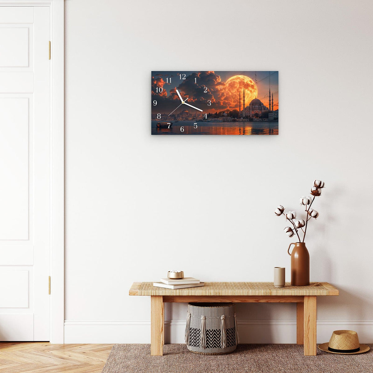 Moderne Wanduhr aus Glas mit Farbtiefe – Wanduhr Mond über Istanbul aus Glas – Querformat 60 × 30 cm