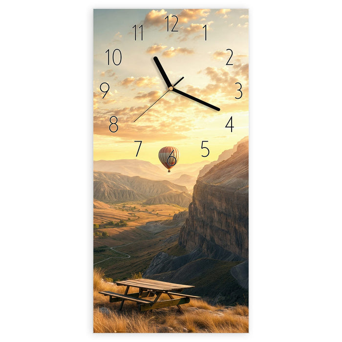 Wanduhr Landschaft mit Ballons aus Glas – Hochformat 30 × 60 cm mit Ziffernblatt Elegant