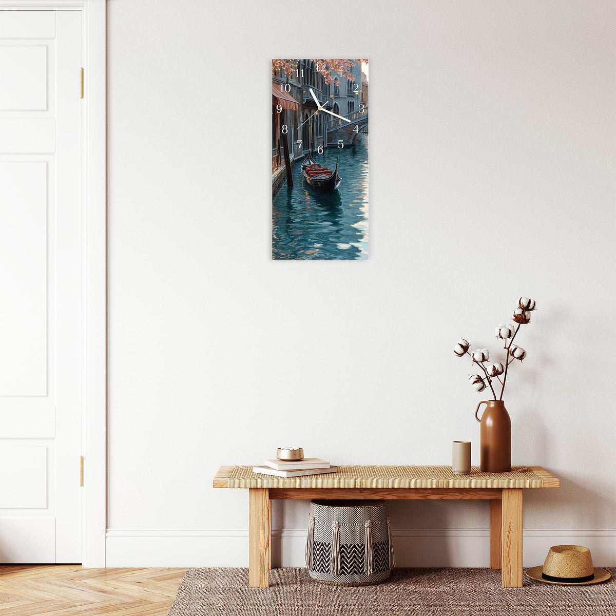 Moderne Wanduhr aus Glas mit Farbtiefe – Wanduhr Sonnenuntergang Venedig aus Glas – Hochformat 30 × 60 cm