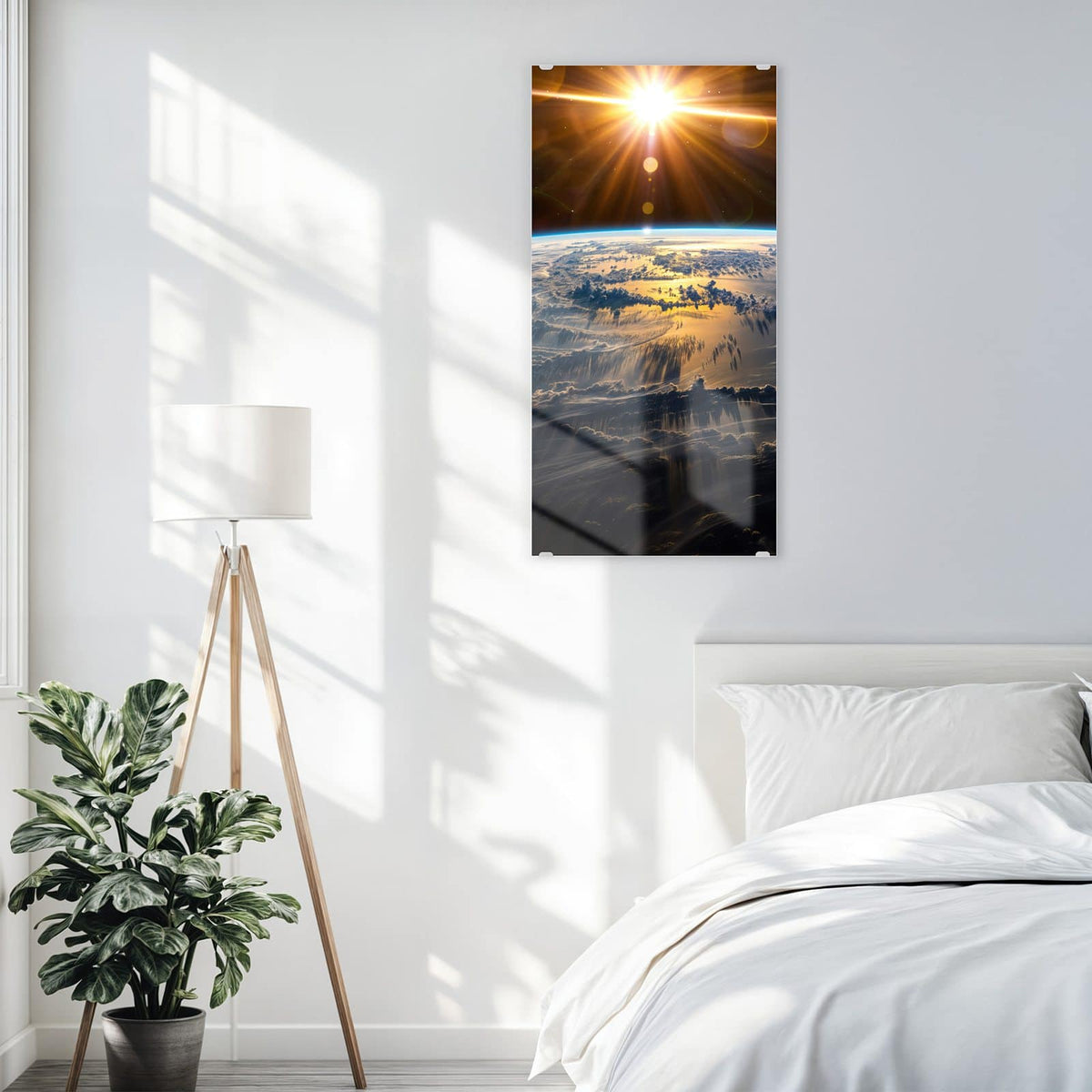 Glasbild Goldener Sonnenaufgang an der Wand – Sonne bricht als goldener Stern über der Erdkrümmung hervor, Wolkendecke darunter