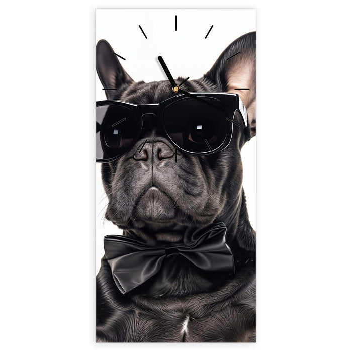 Wanduhr Sonnenbrillenhund aus Glas – Hochformat 30 × 60 cm mit Ziffernblatt Linie