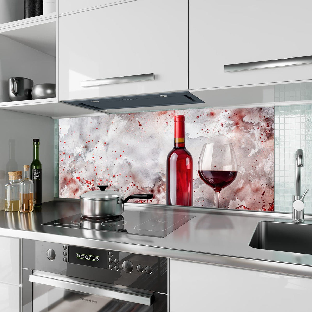Küchenrückwand aus Glas Weinflasche im Spritzer im Hochformat als Spritzschutz hinter dem Kochfeld, über dem Fliesenspiegel montiert