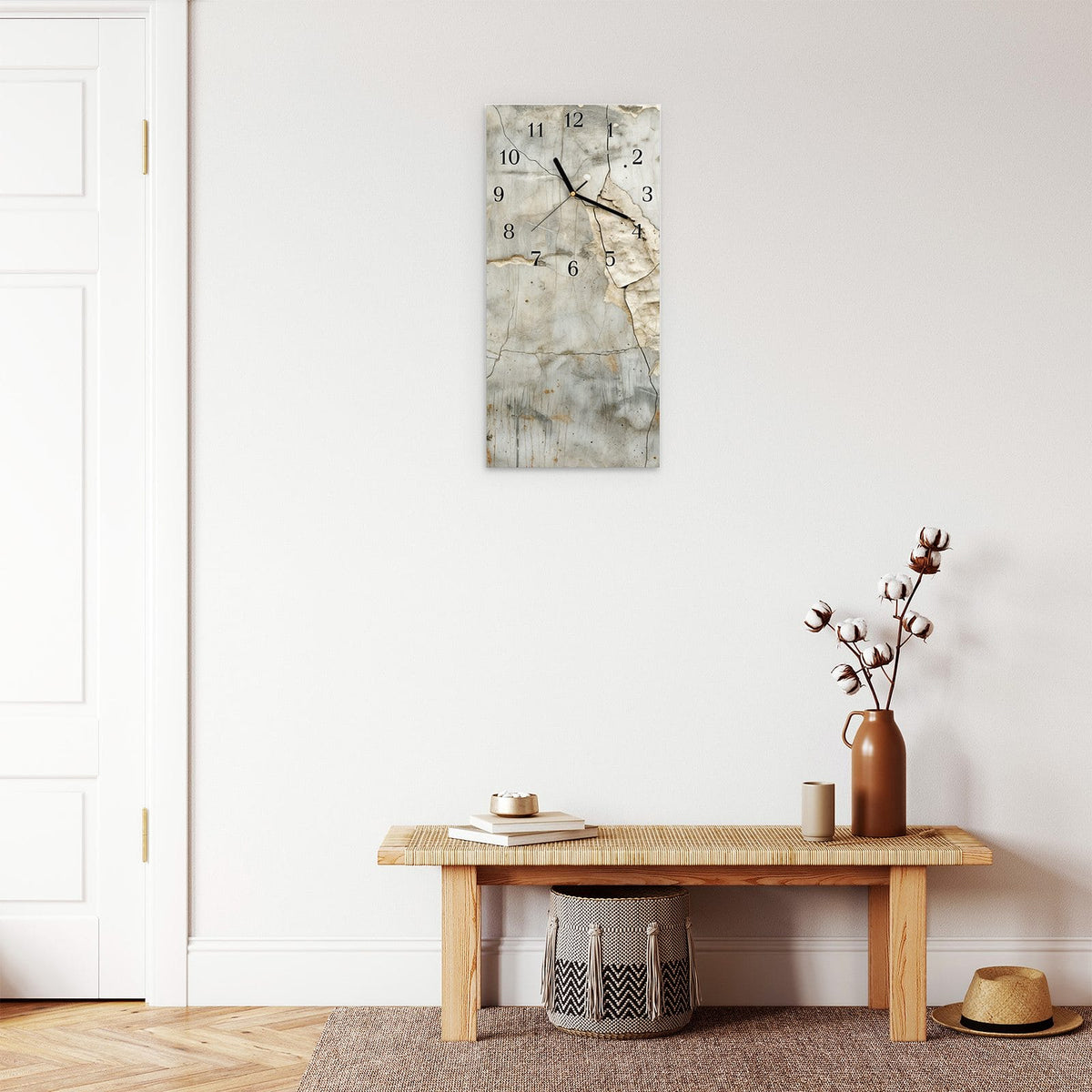 Moderne Wanduhr aus Glas mit Farbtiefe – Wanduhr Rissige Wandoberfläche aus Glas – Hochformat 30 × 60 cm