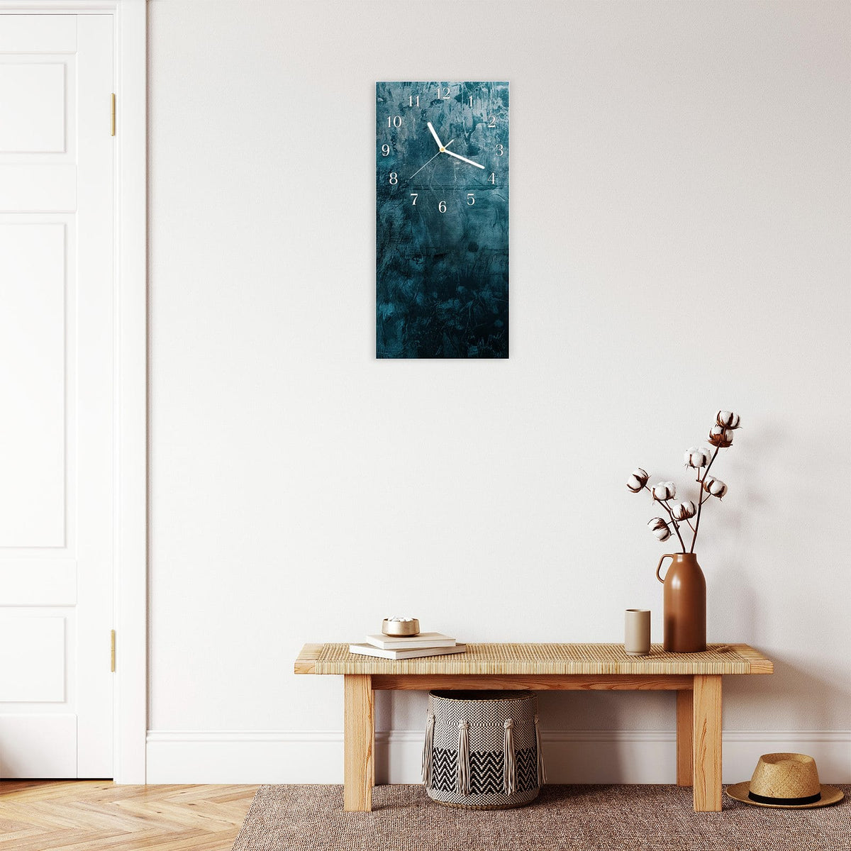 Moderne Wanduhr aus Glas mit Farbtiefe – Wanduhr Textur Wand Kunst aus Glas – Hochformat 30 × 60 cm