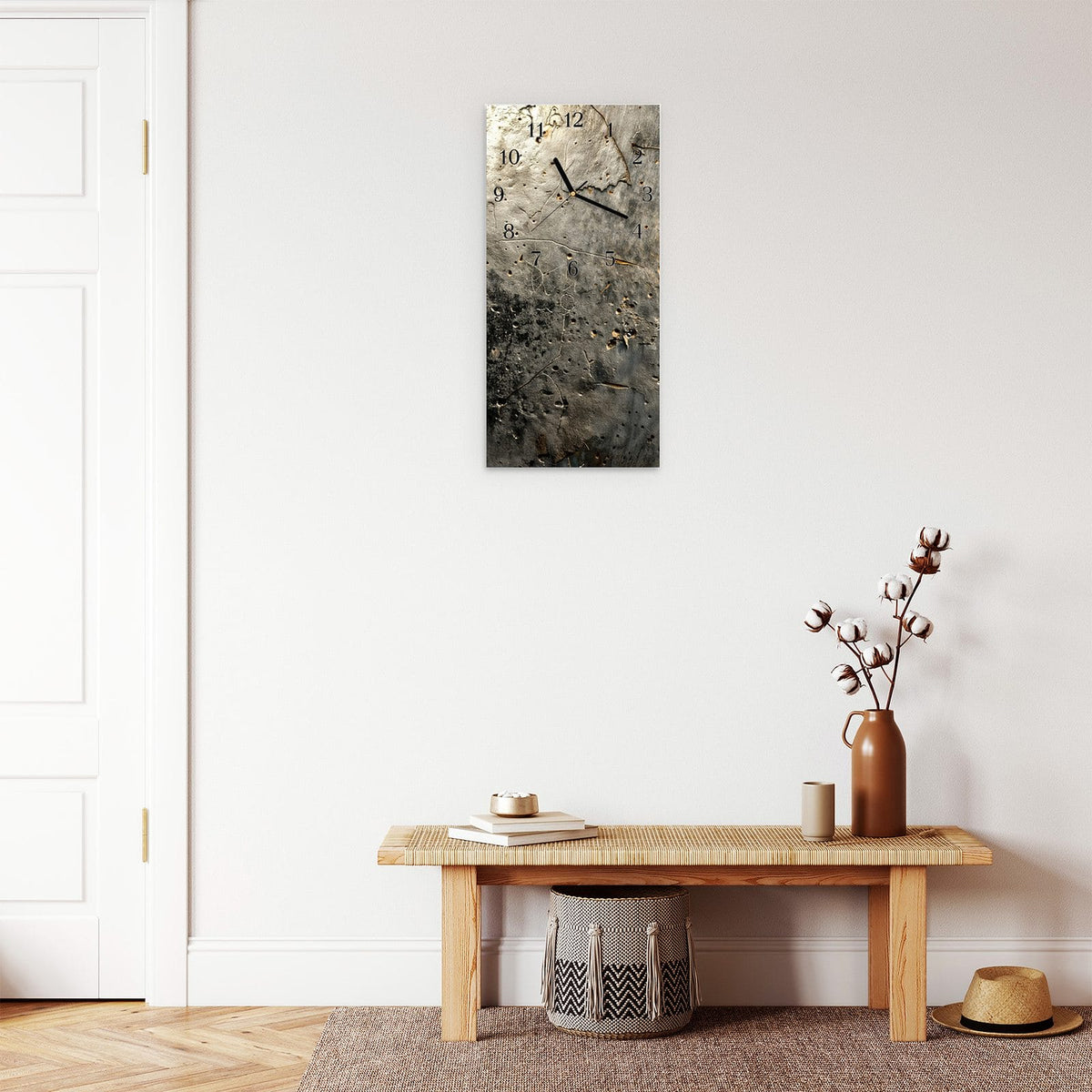 Moderne Wanduhr aus Glas mit Farbtiefe – Wanduhr Abstrakte Oberfläche aus Glas – Hochformat 30 × 60 cm