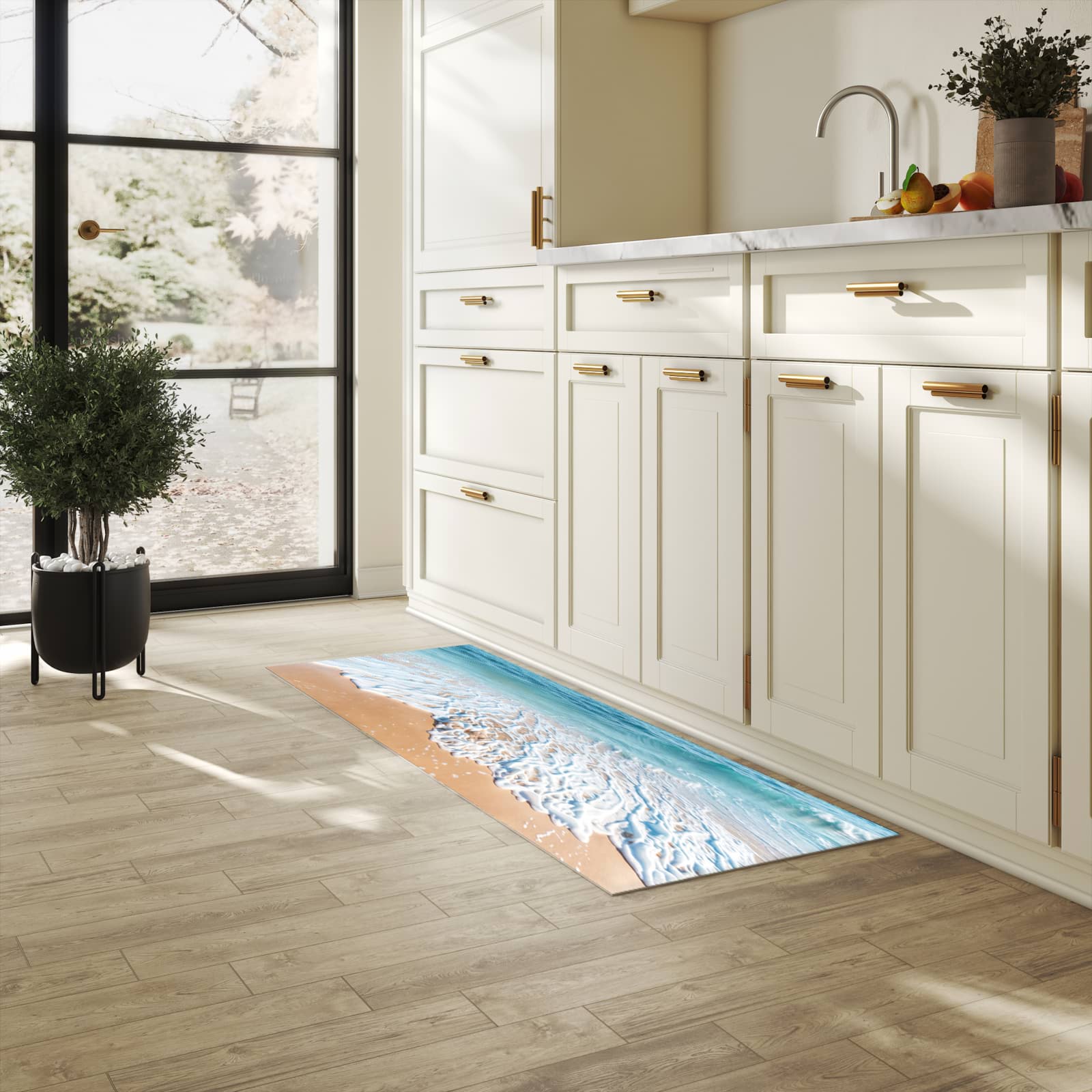 Farbbeständiger waschbarer Küchenteppich mit Motiv Tropischer Strand in heller Küche