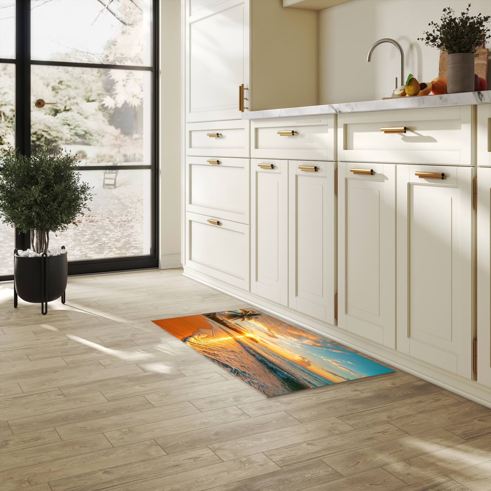 Komfortabler Küchenläufer nach Maß mit Motiv Strand von Sonnenuntergang in heller Küche