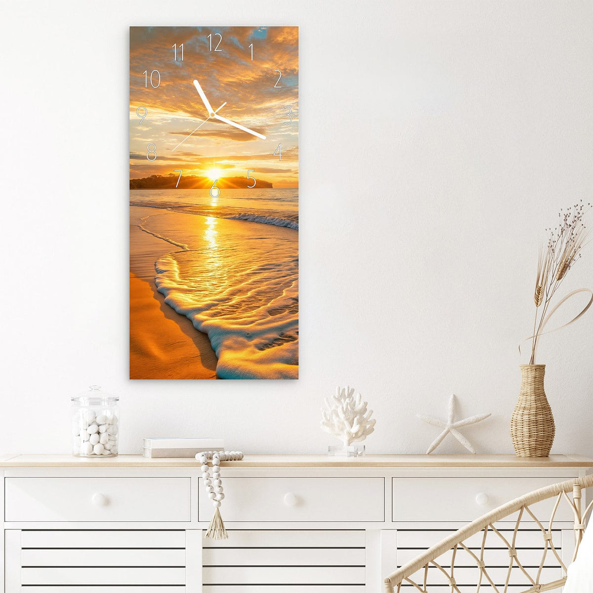 Wanduhr Sonnenuntergang am Strand aus Glas – Palme im orangen Abendlicht