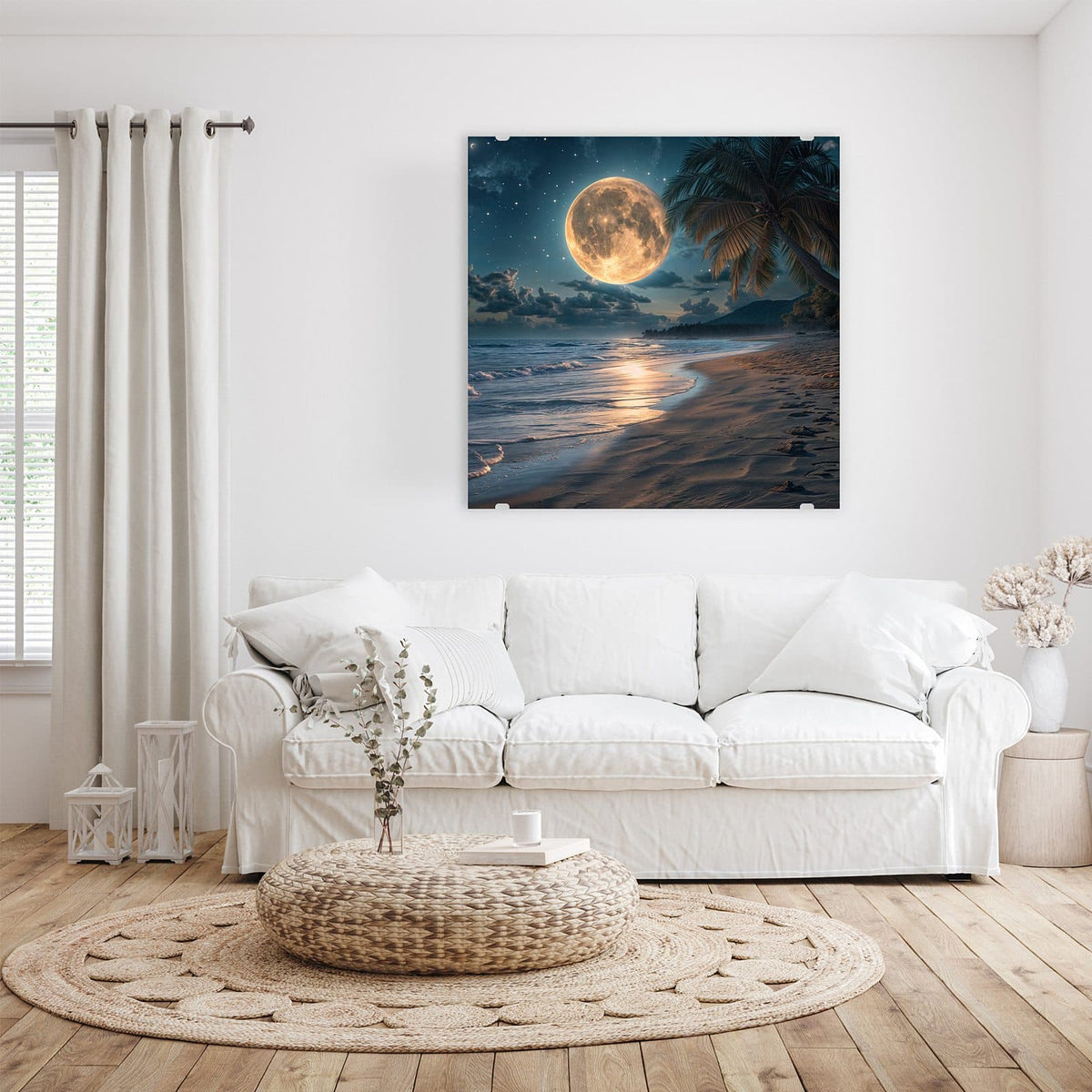 Glasbild Mondnacht am Strand an der Wand – Riesiger Vollmond über Sandstrand und Brandung, Palme am rechten Bildrand