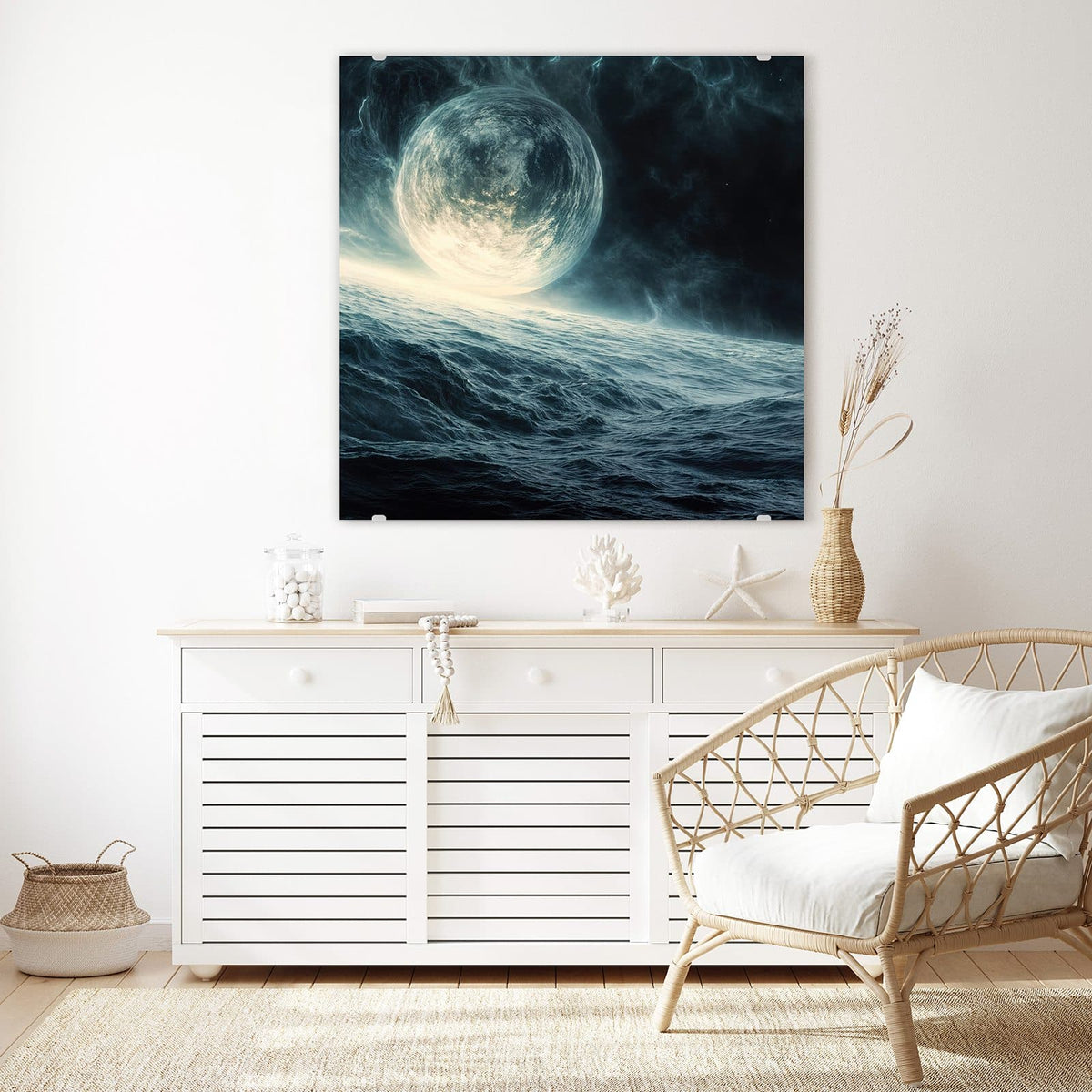 Glasbild Mond über dem Meer an der Wand – Riesiger Mond über einem dunklen, aufgewühlten Meer, kalte Blau- und Türkistöne
