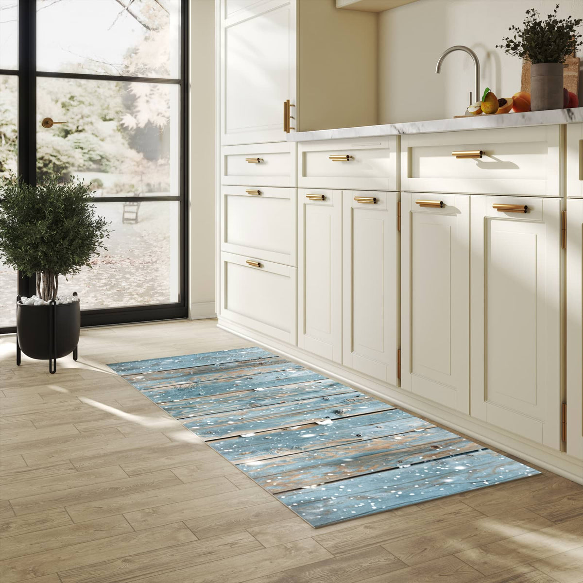 Wasserabweisender waschbarer Küchenläufer mit Motiv Holz mit Schnee in heller Küche