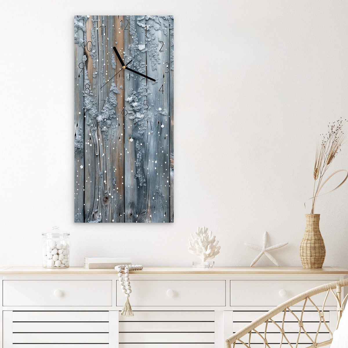 Wanduhr Winter Holzpaneele aus Glas – Holzlatten mit weißen Tupfen