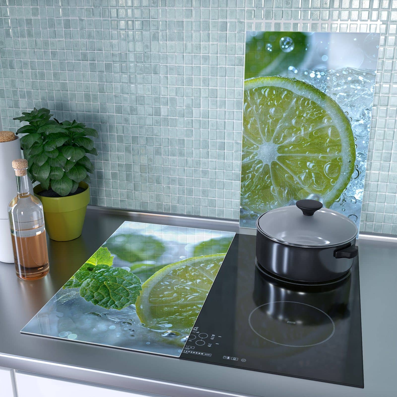 2-teilige Herdabdeckplatte mit Erfrischende Limette-Motiv als Spritzschutz hinter dem Kochfeld