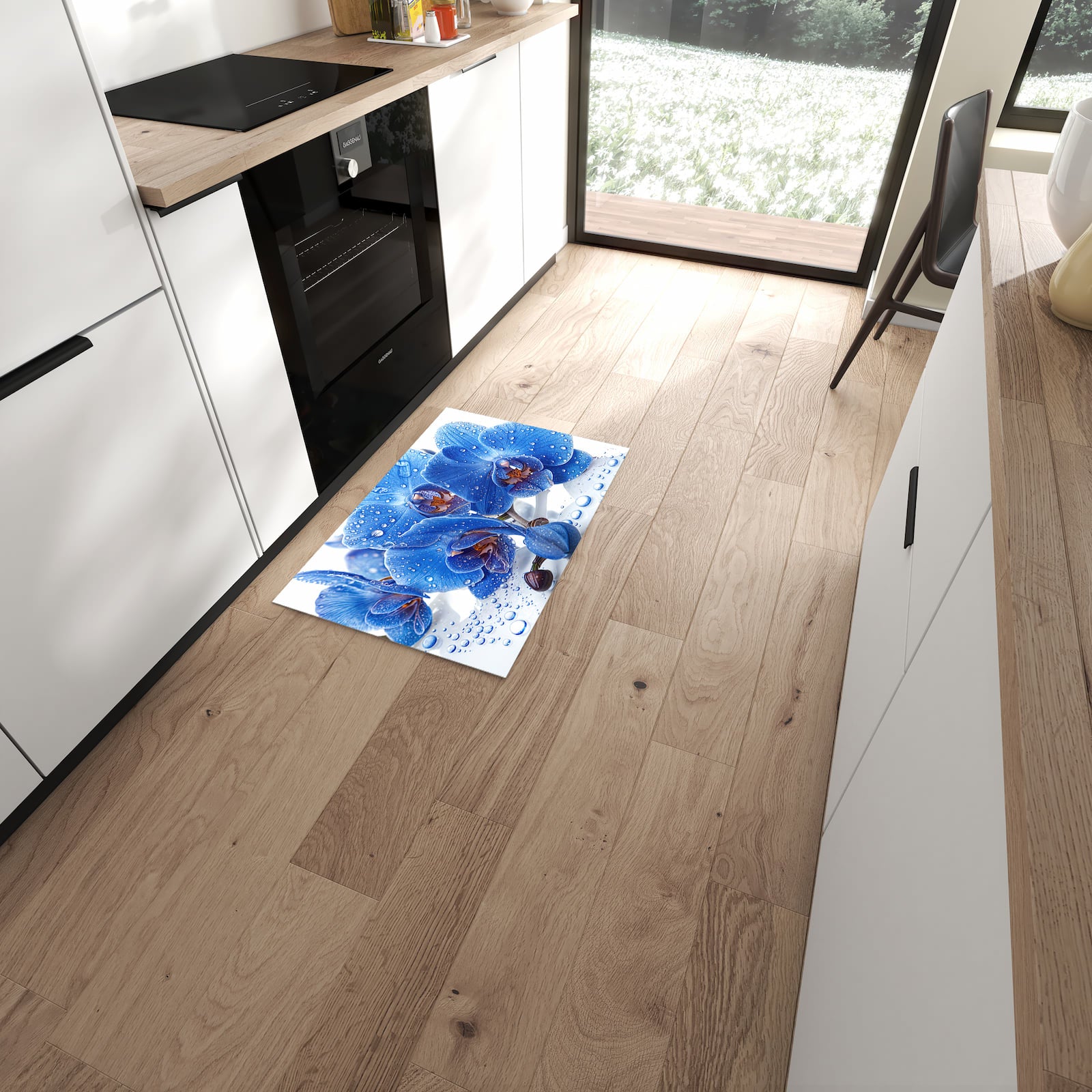Langlebiger Küchenvorleger mit Motiv Blaue Orchideen in moderner Küche