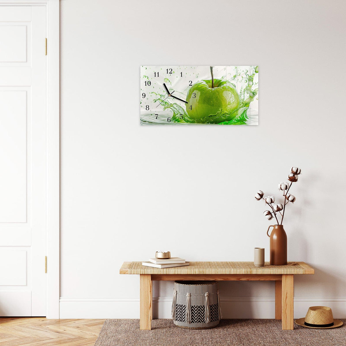 Moderne Wanduhr aus Glas mit Farbtiefe – Wanduhr Apfel Spritzer aus Glas – Querformat 60 × 30 cm