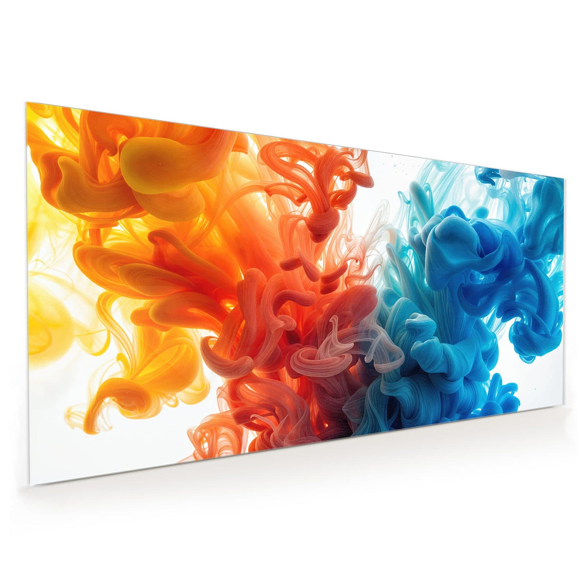 Küchenrückwand aus Glas im Hochformat: Blaue und rot-orange Tintenschwaden, die sich in Wasser vor Weiß ausbreiten