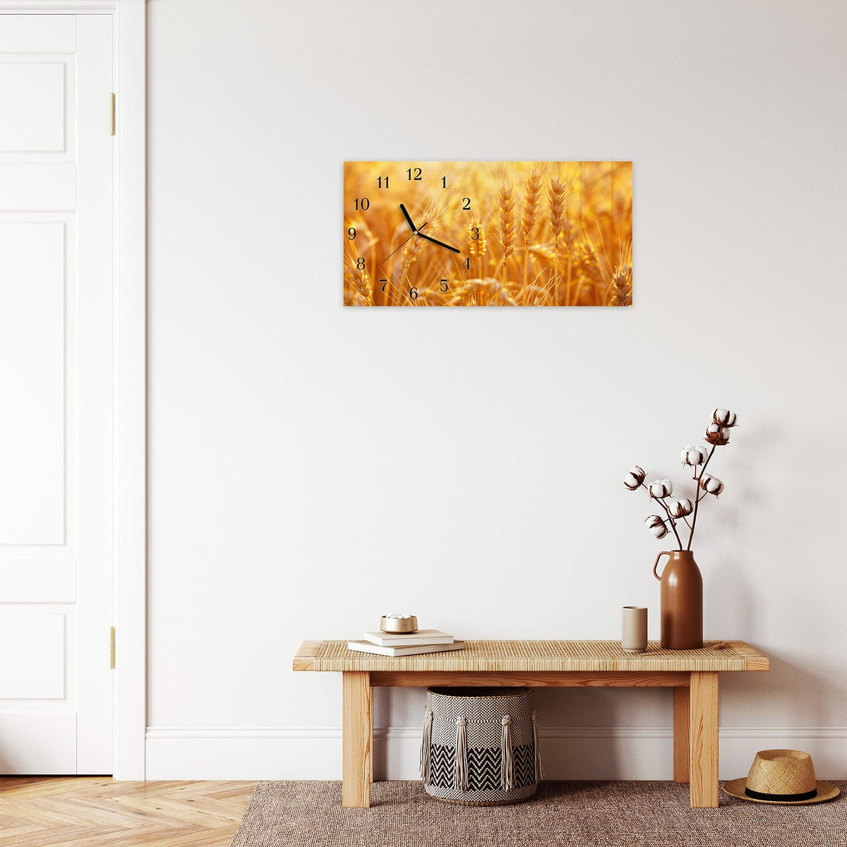 Moderne Wanduhr aus Glas mit Farbtiefe – Wanduhr Goldene Ähren im Abendlicht aus Glas – Querformat 60 × 30 cm