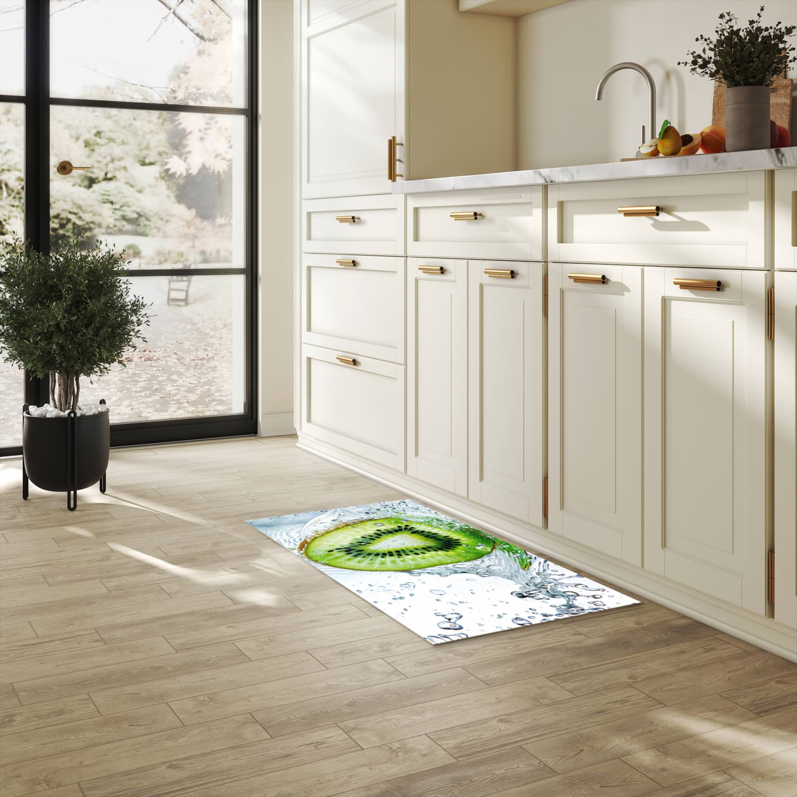 Schmutzabweisender Läufer mit Motiv Kiwi im Wasser für Eingangsbereich in heller Küche
