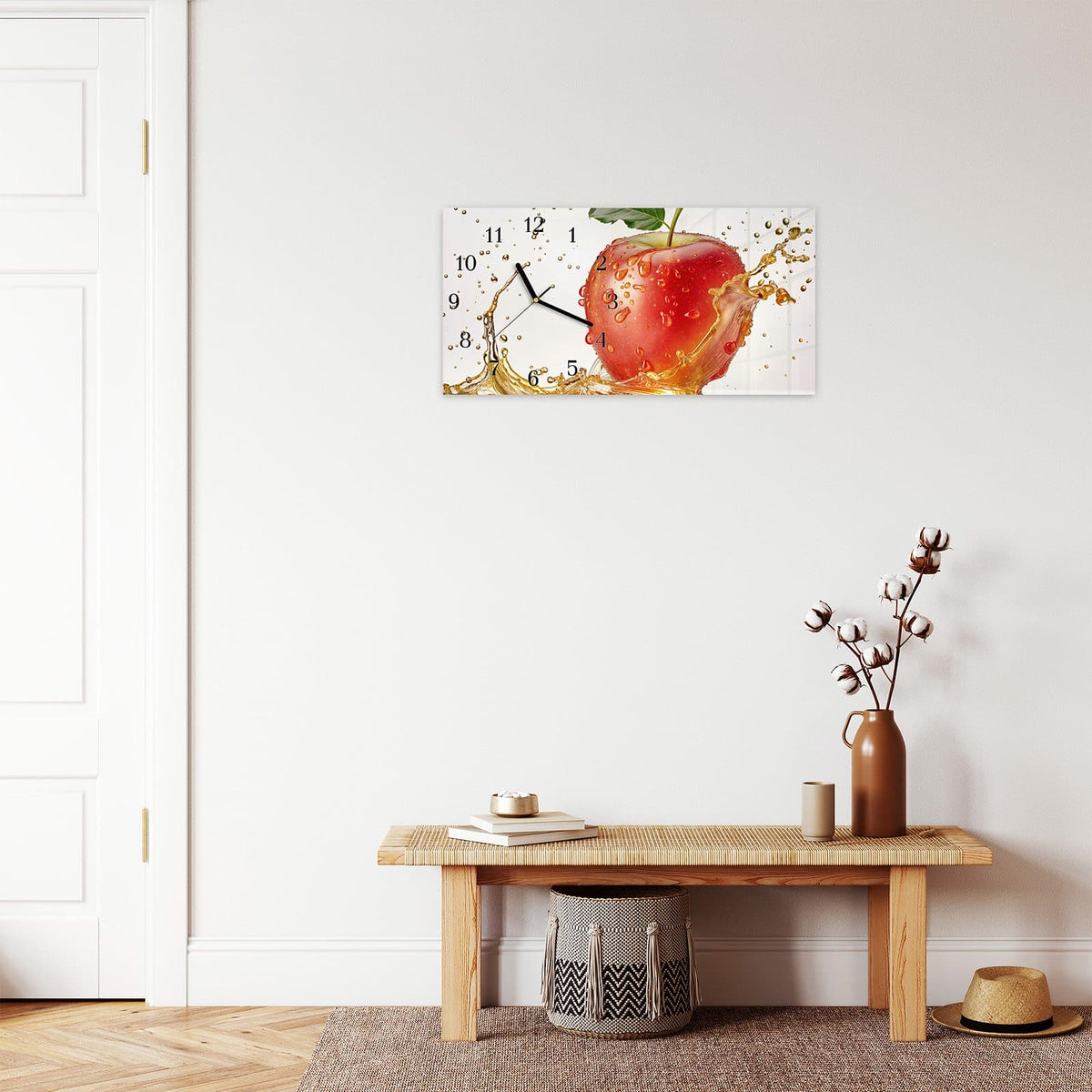 Moderne Wanduhr aus Glas mit Farbtiefe – Wanduhr Spritziger Apfel aus Glas – Querformat 60 × 30 cm