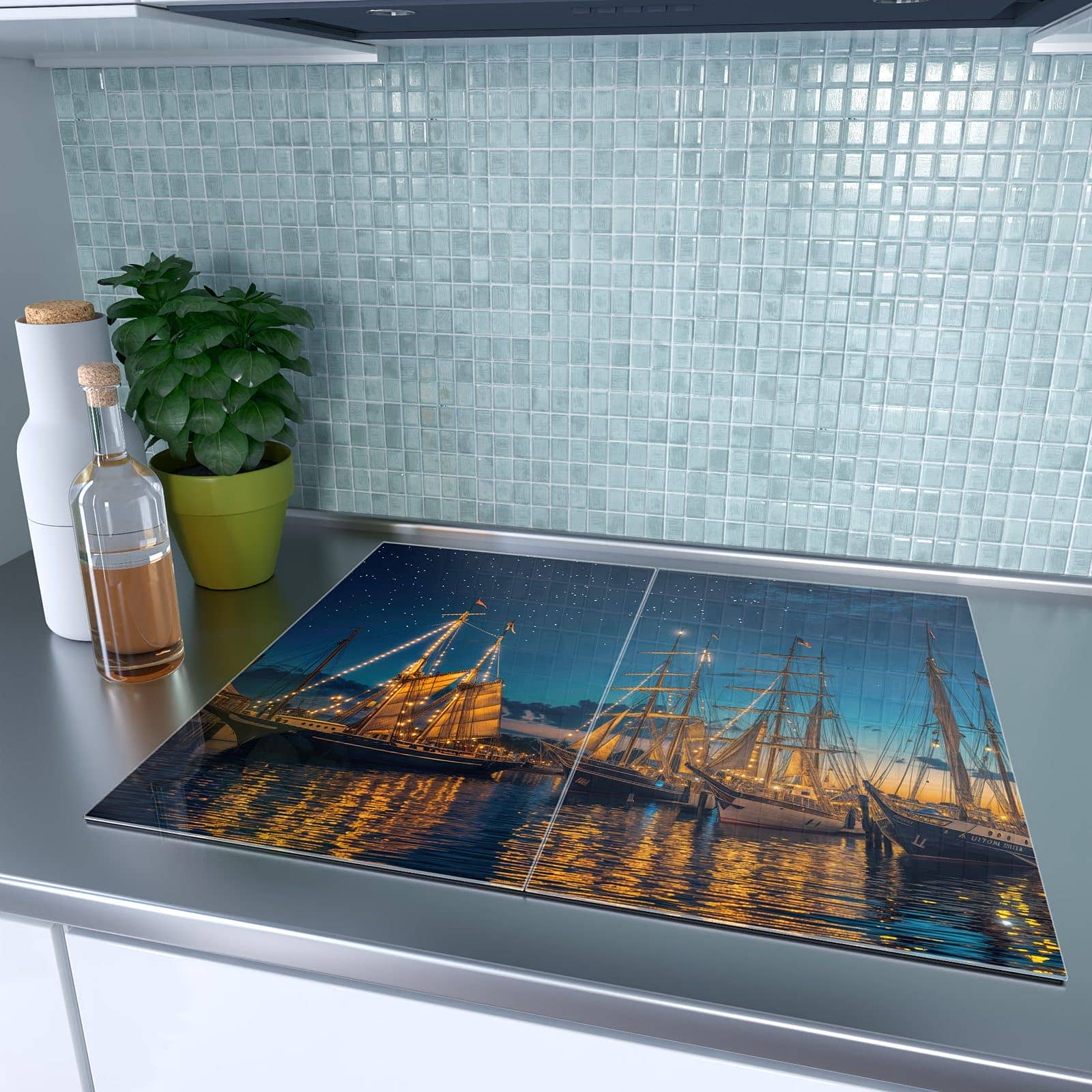 2-teilige Abdeckplatten für Ceranfeld mit Nachthafen-Motiv auf dem Ceranfeld